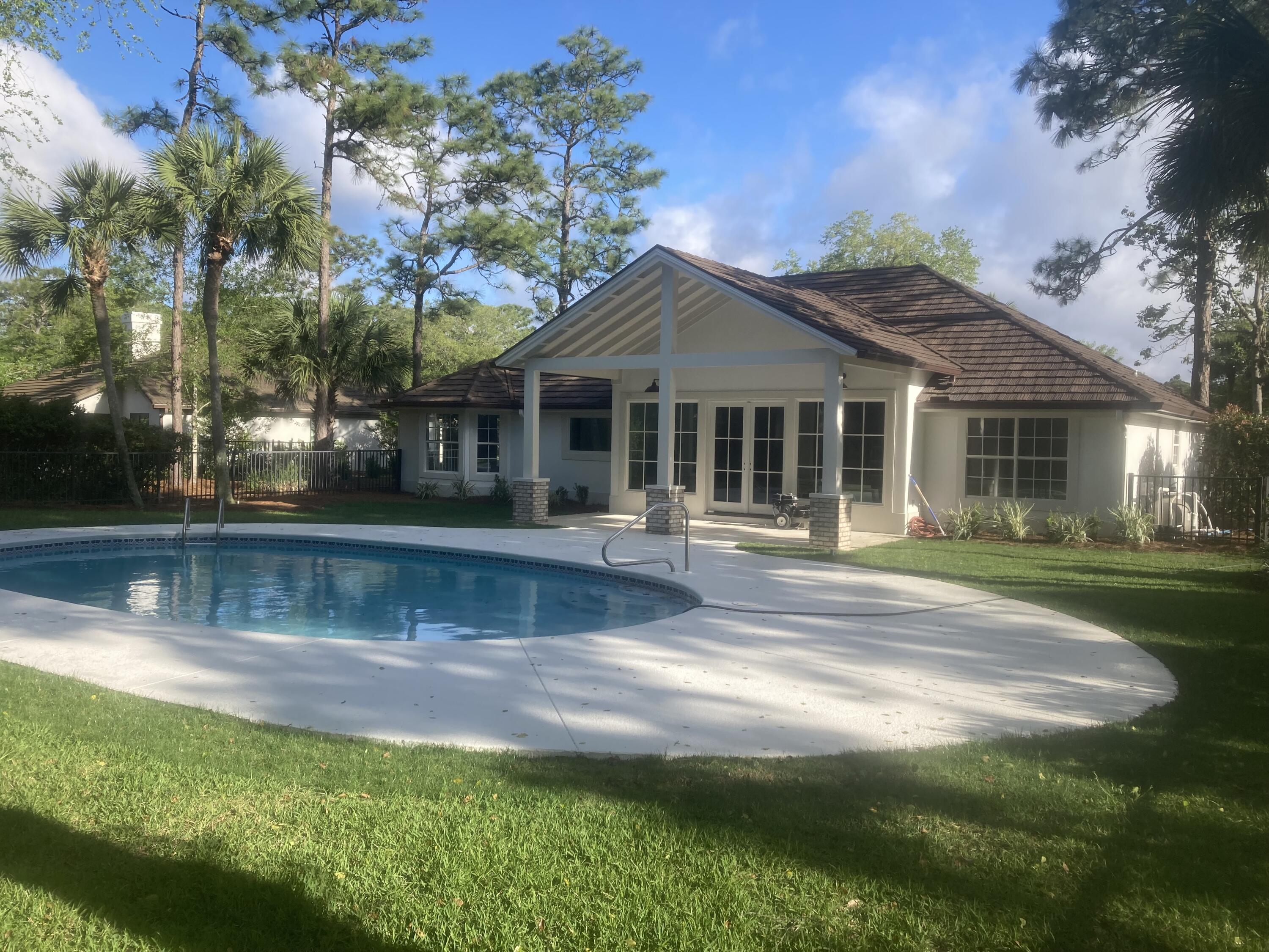 TROON DRIVE - Residential