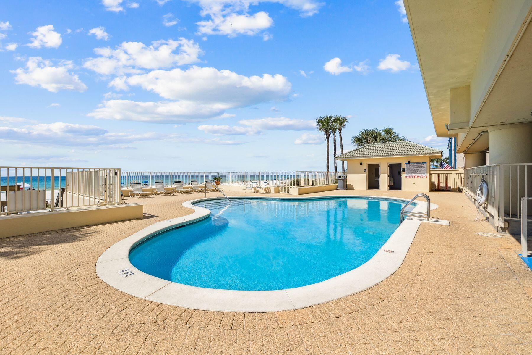 Grande Surf Club Condo - Residential