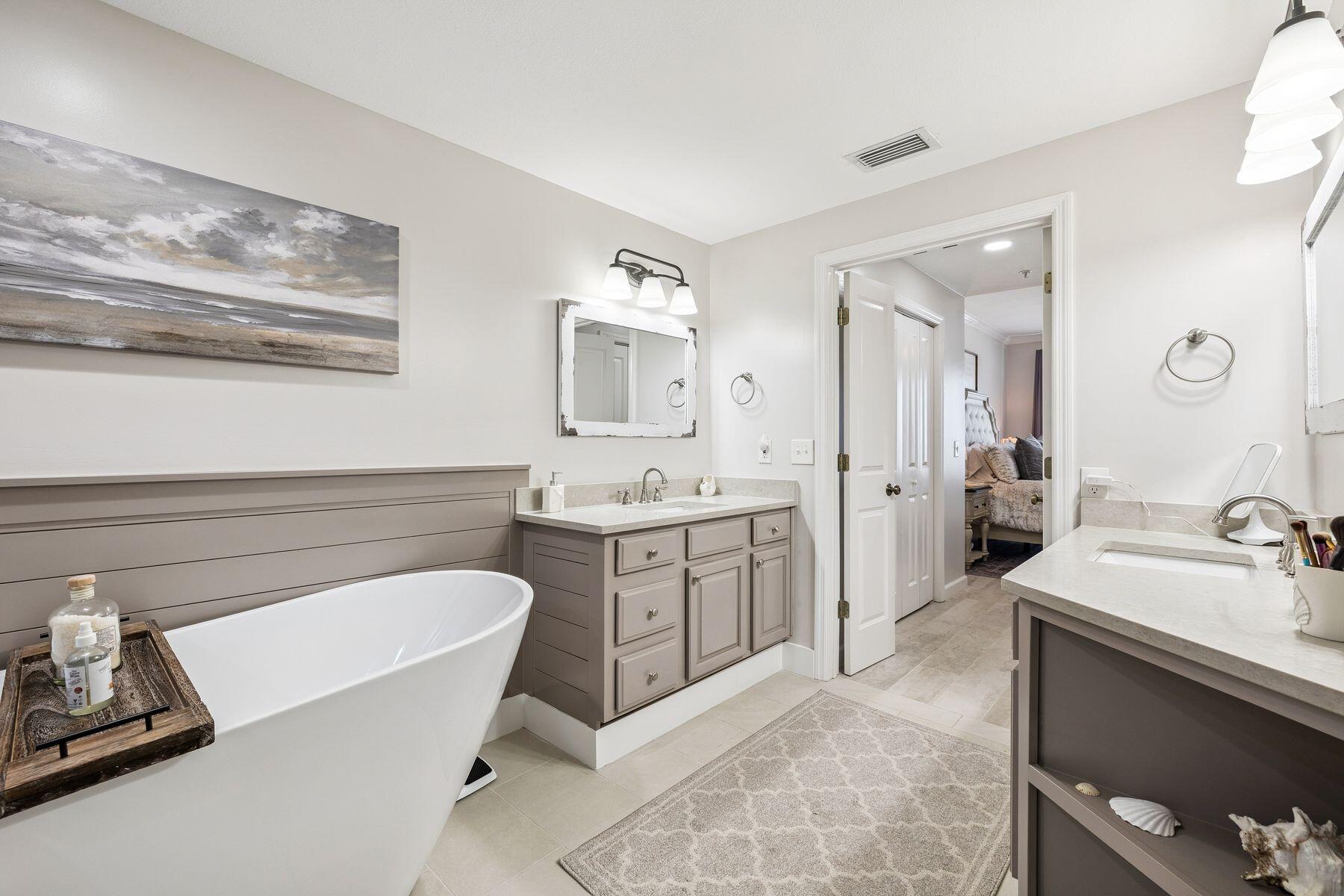 Grande Surf Club Condo - Residential