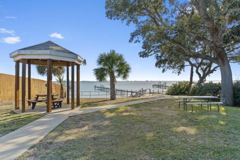 A home in Navarre