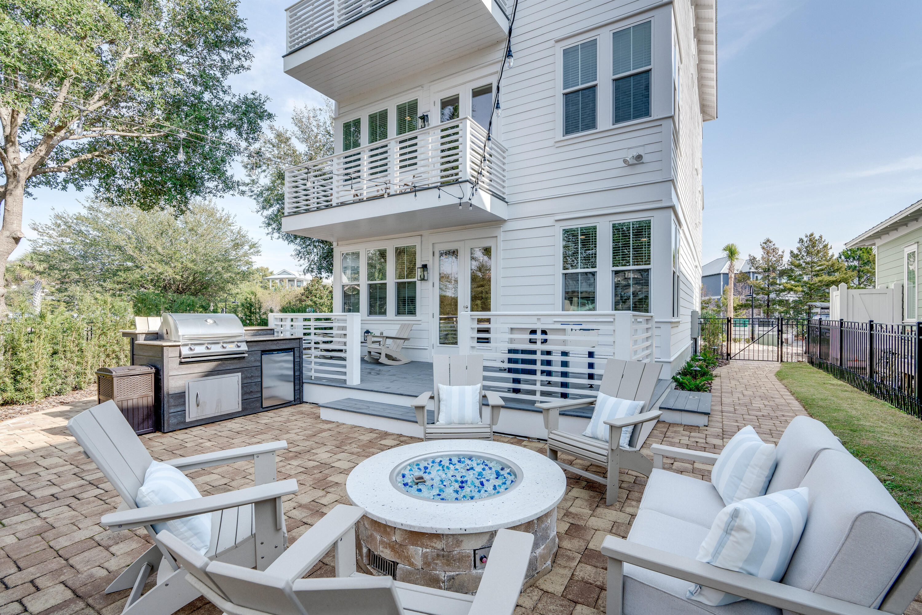 HIGHLAND PARKS - Residential