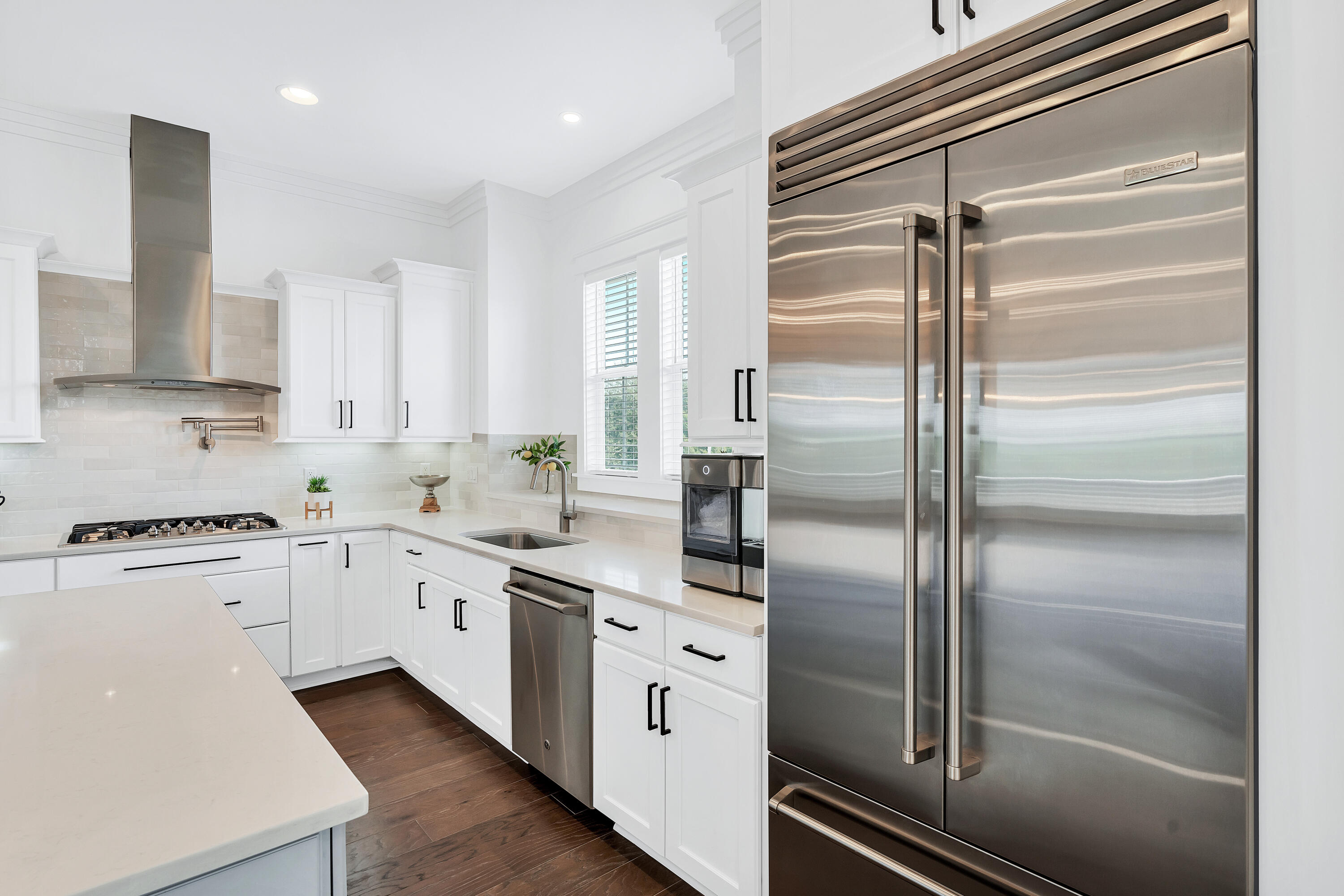 HIGHLAND PARKS - Residential