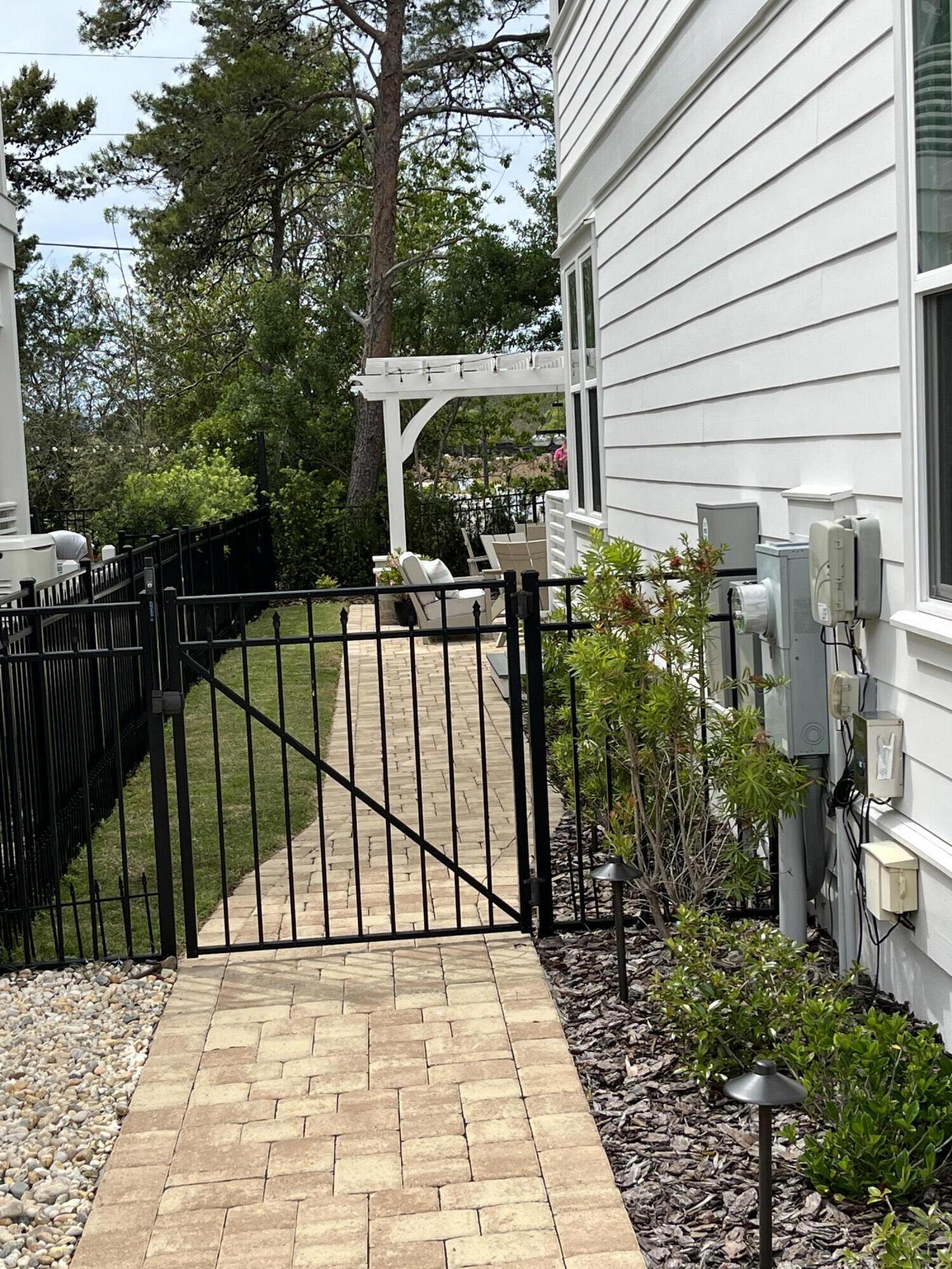 HIGHLAND PARKS - Residential