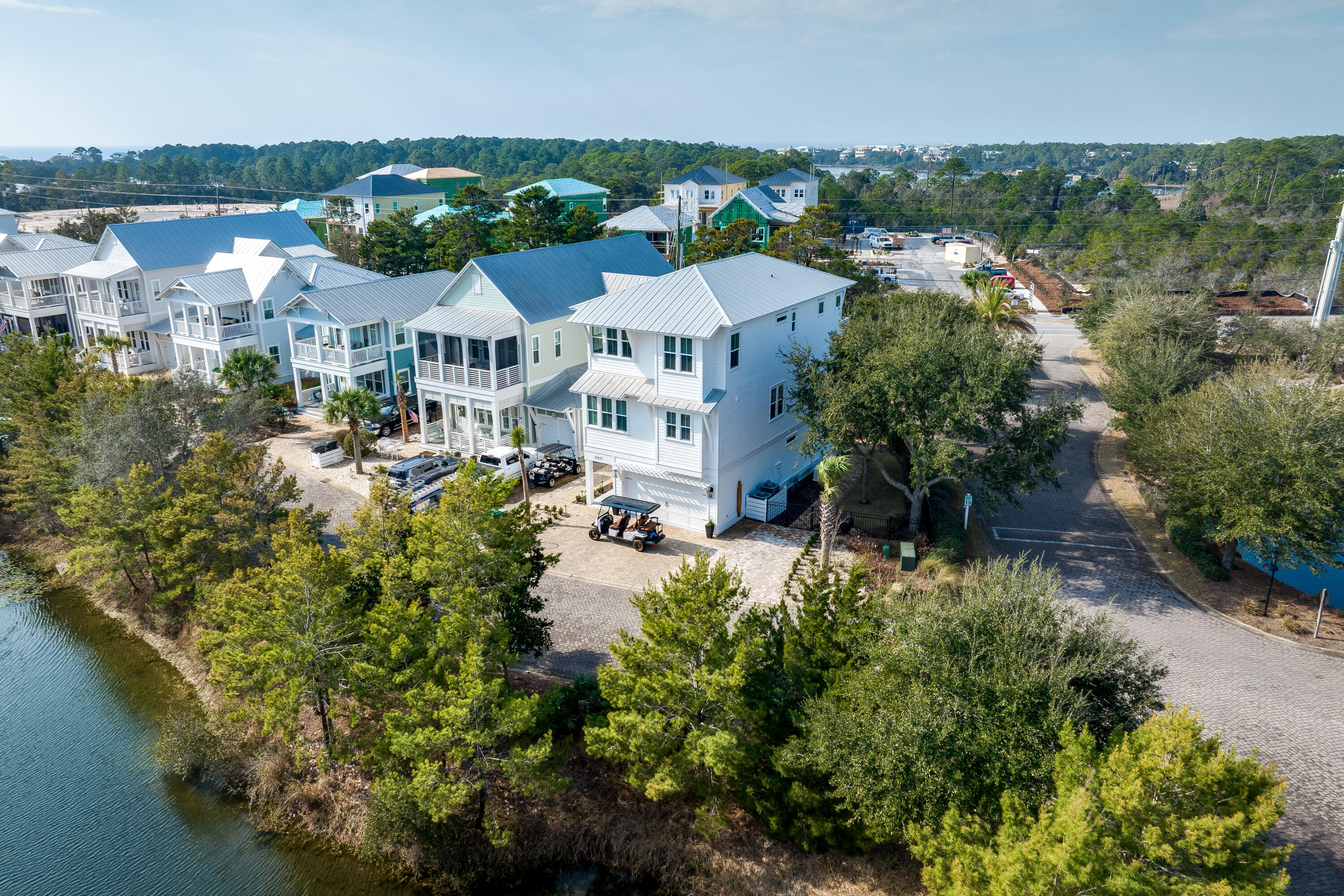 HIGHLAND PARKS - Residential