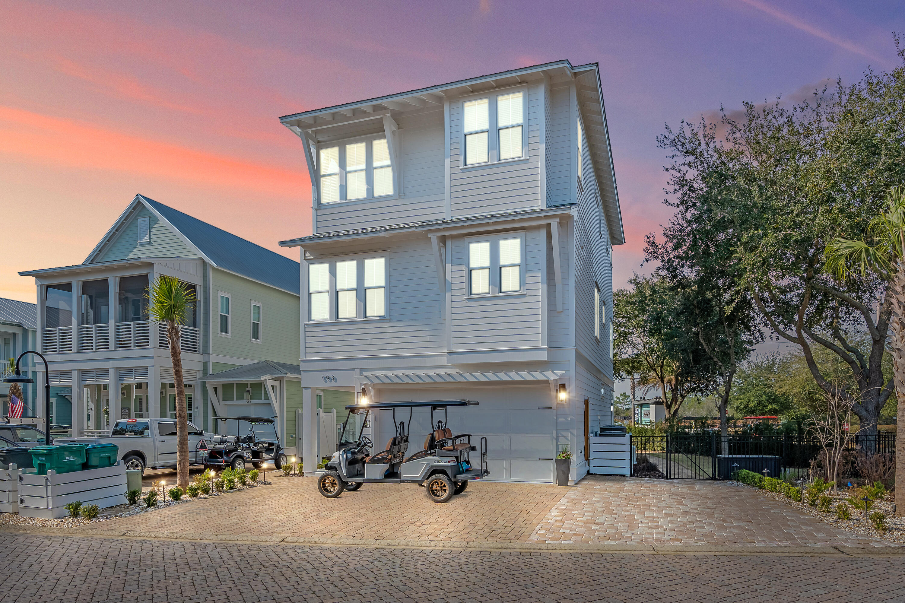 HIGHLAND PARKS - Residential