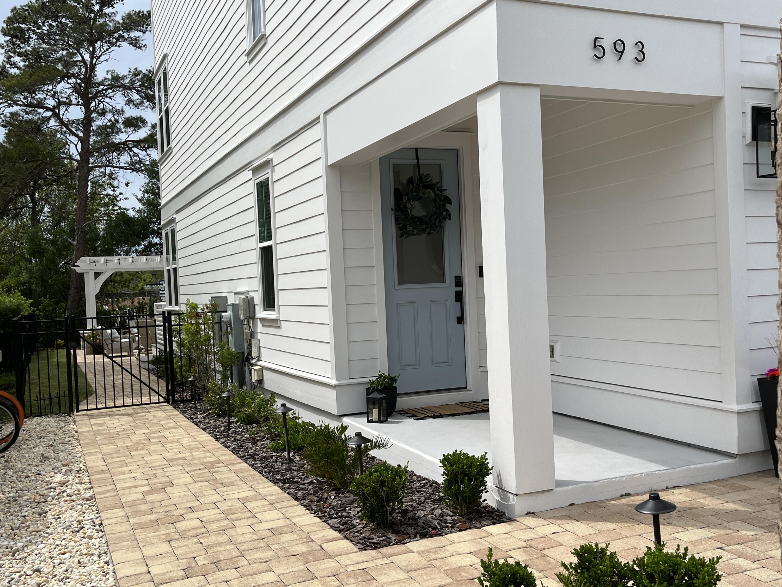 HIGHLAND PARKS - Residential