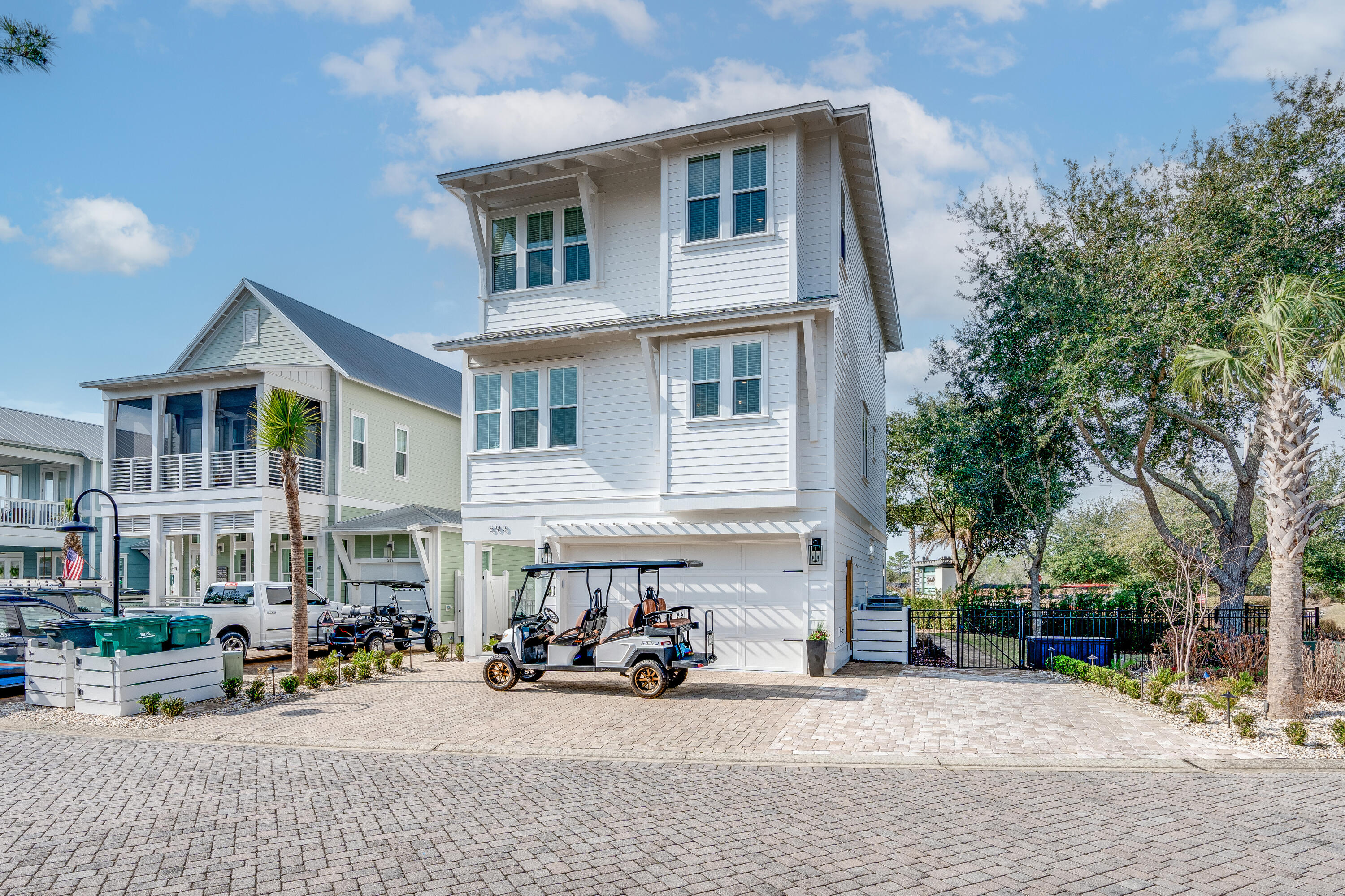 HIGHLAND PARKS - Residential
