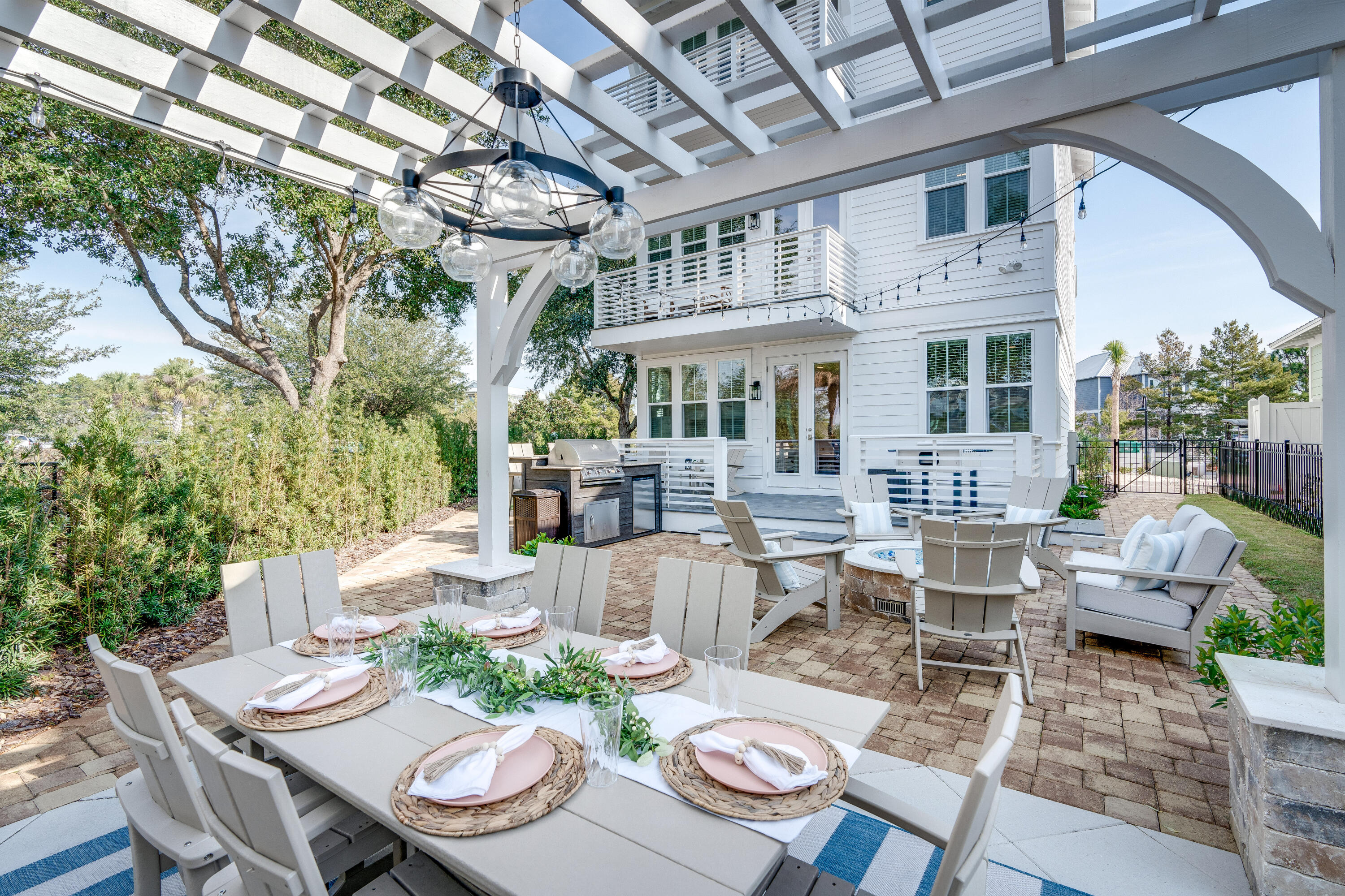 HIGHLAND PARKS - Residential