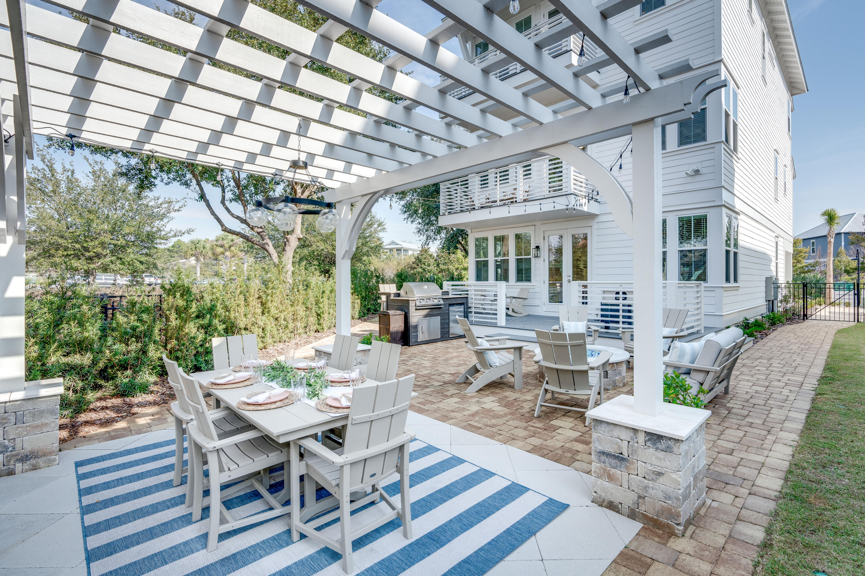 HIGHLAND PARKS - Residential