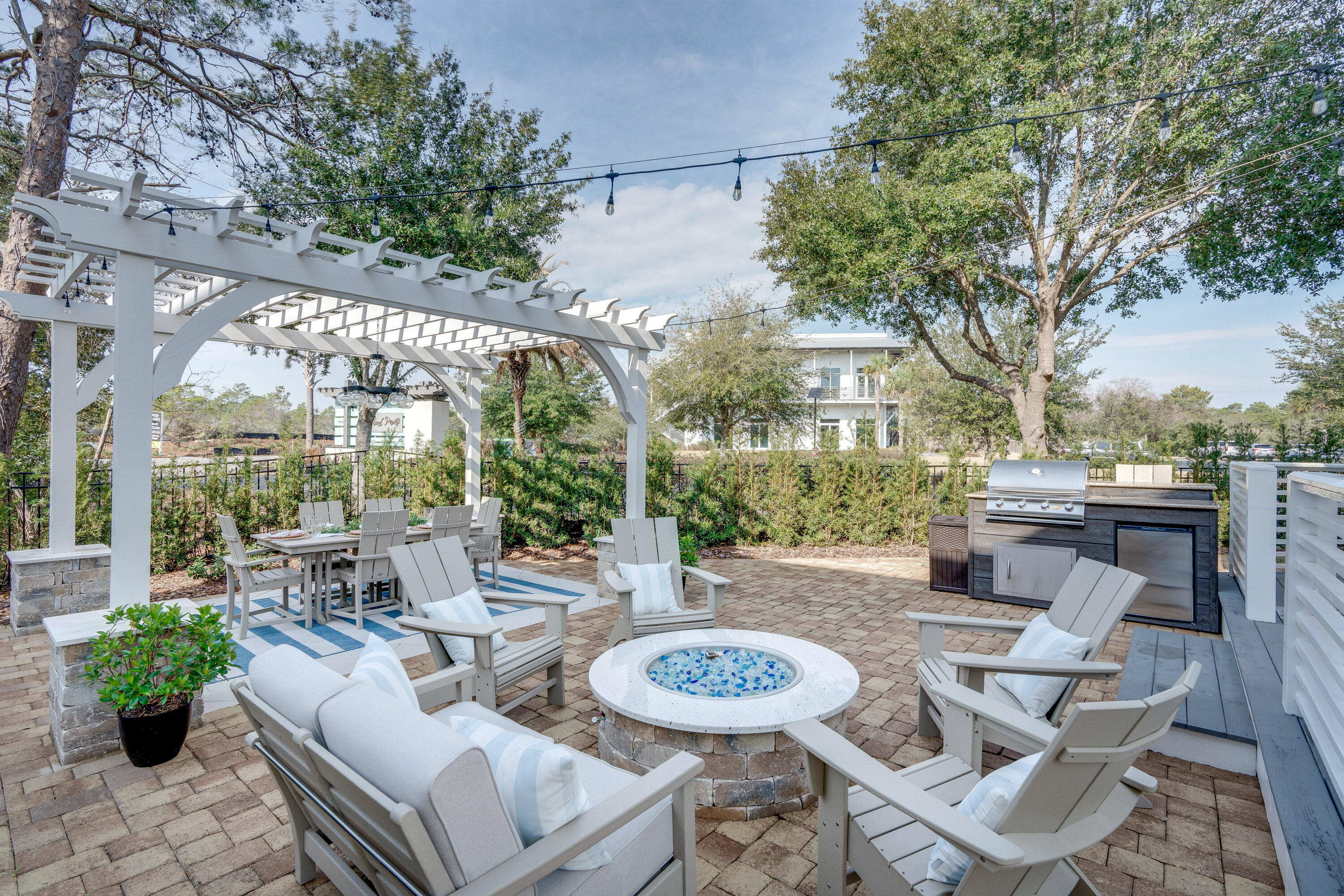HIGHLAND PARKS - Residential
