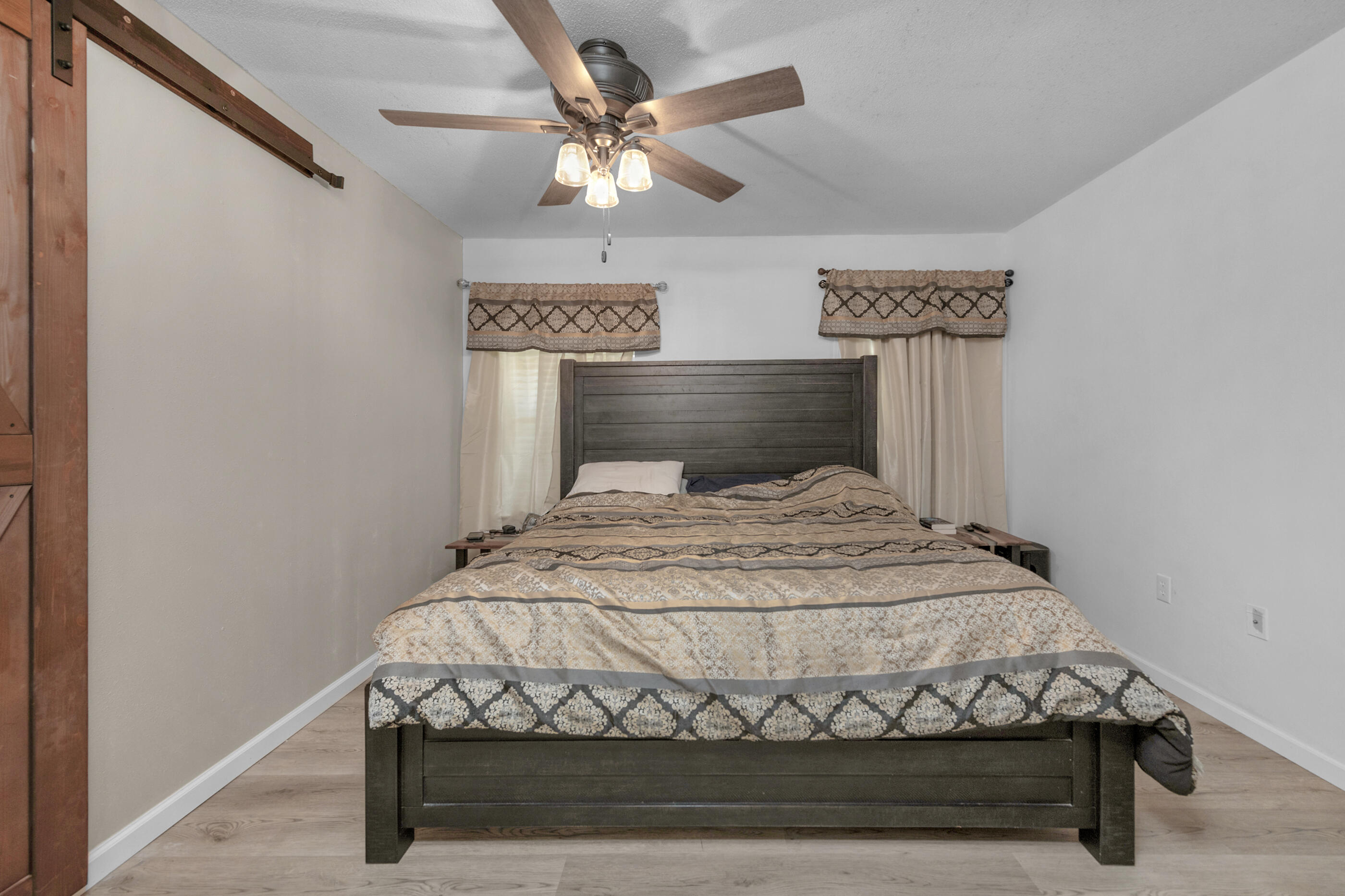 COUNTRYVIEW ESTATES 1ST ADDN - Residential