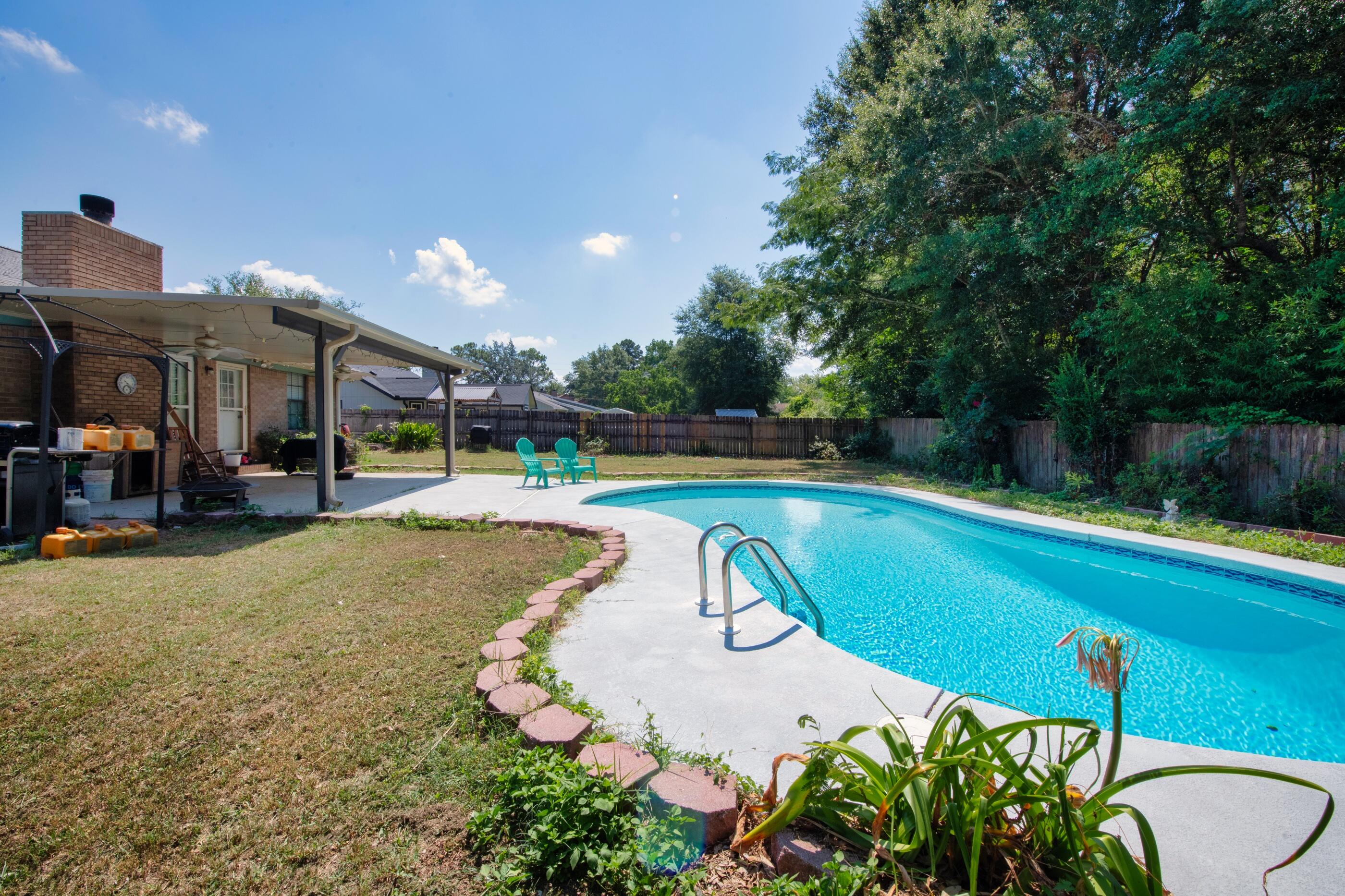 COUNTRYVIEW ESTATES 1ST ADDN - Residential