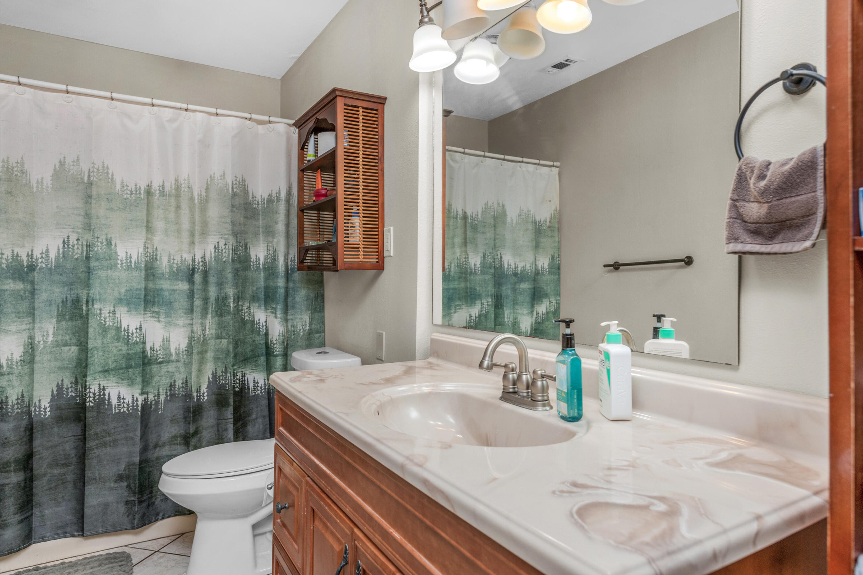 COUNTRYVIEW ESTATES 1ST ADDN - Residential