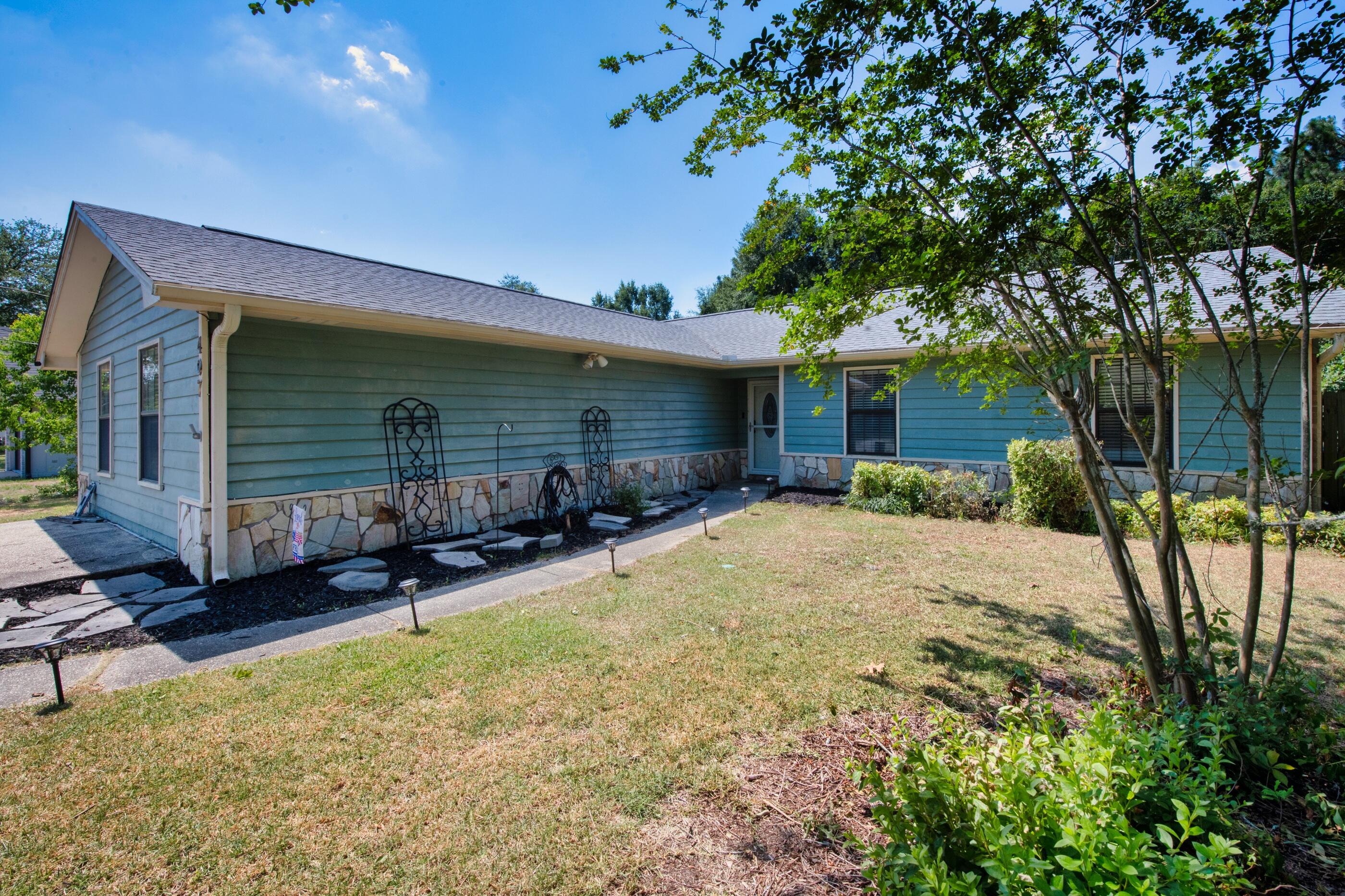 COUNTRYVIEW ESTATES 1ST ADDN - Residential