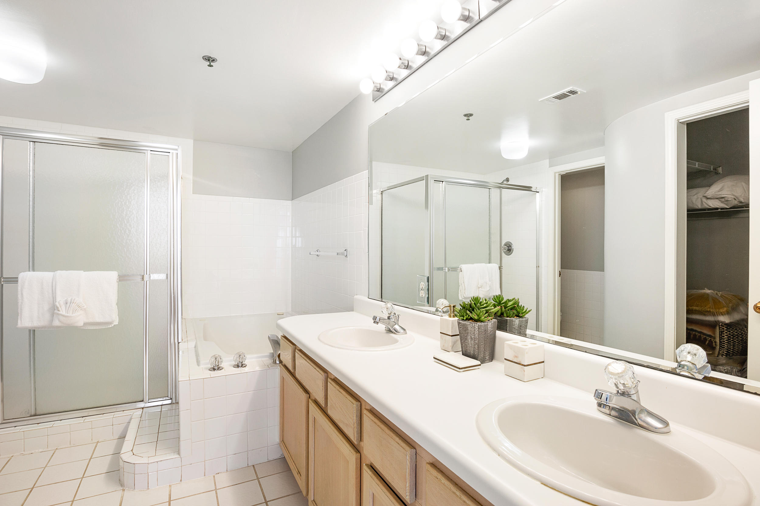 JADE EAST TOWERS CONDO - Residential