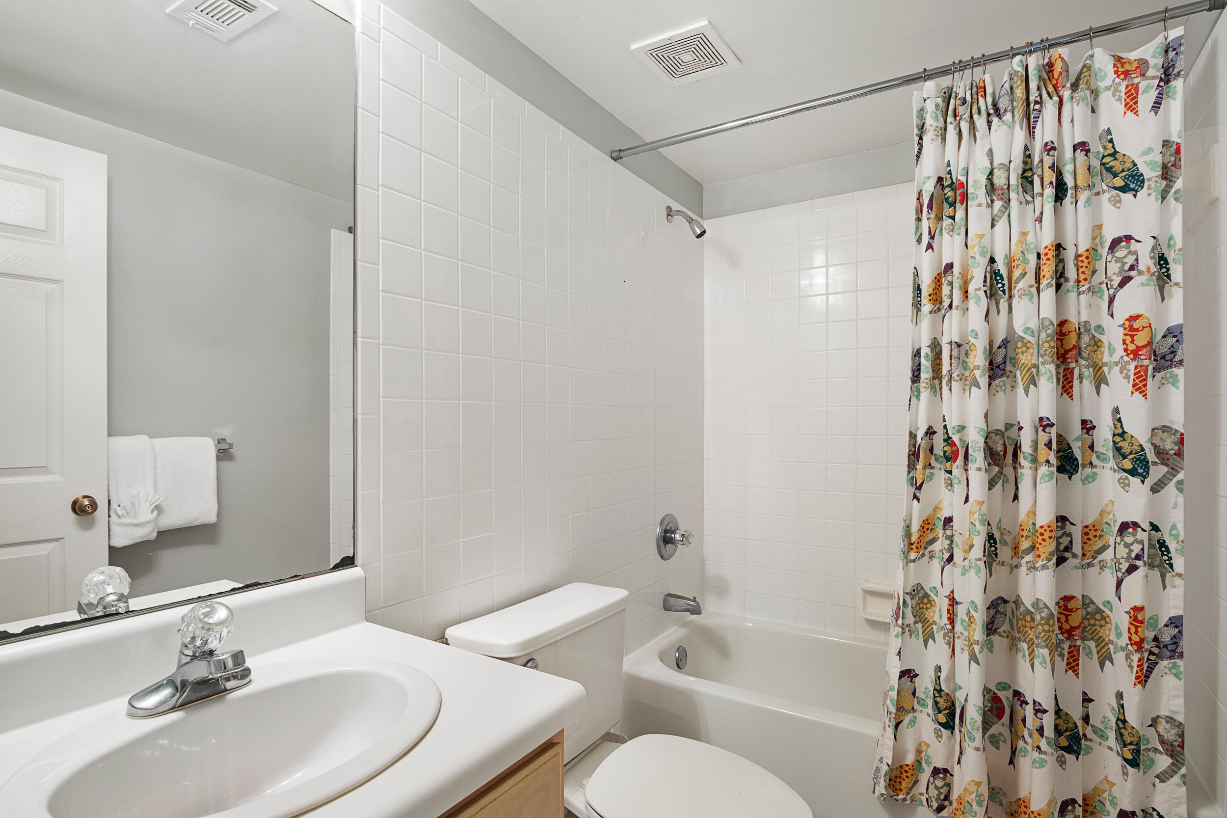 JADE EAST TOWERS CONDO - Residential