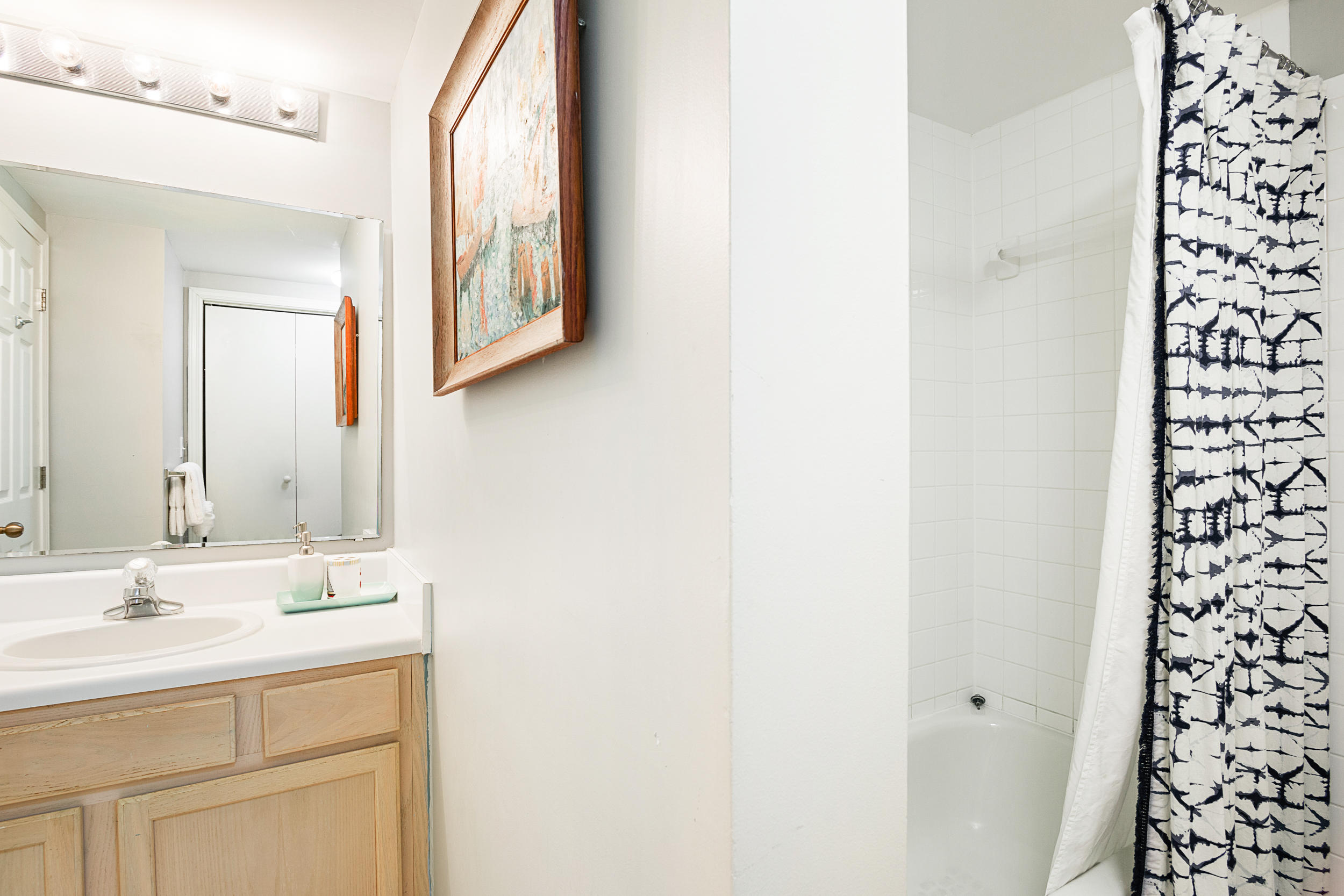 JADE EAST TOWERS CONDO - Residential