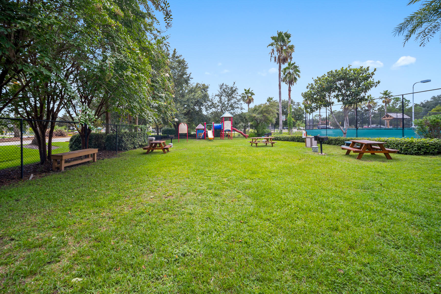 THE PALMS OF DESTIN - Residential
