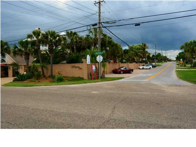 NO RECORDED SUBDIVISION - Land