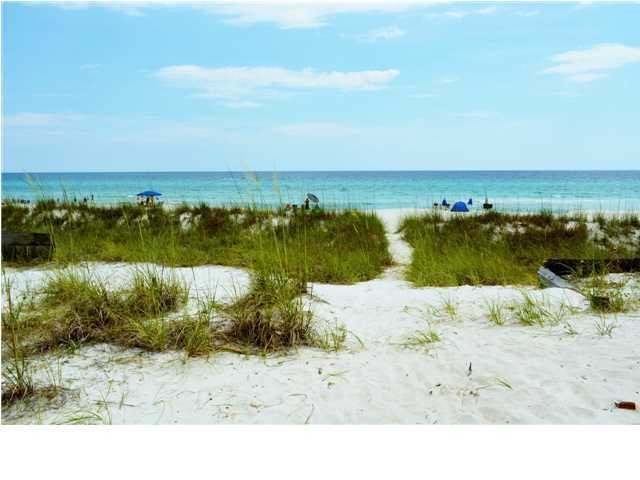 NO RECORDED SUBDIVISION - Land