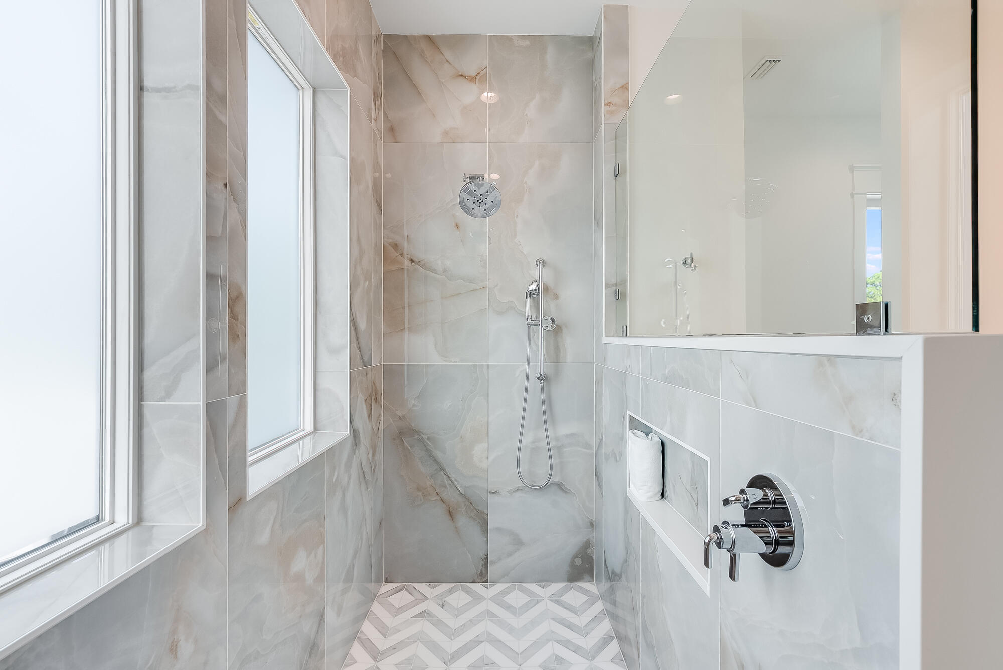 EASTERN LAKE S/D - Residential