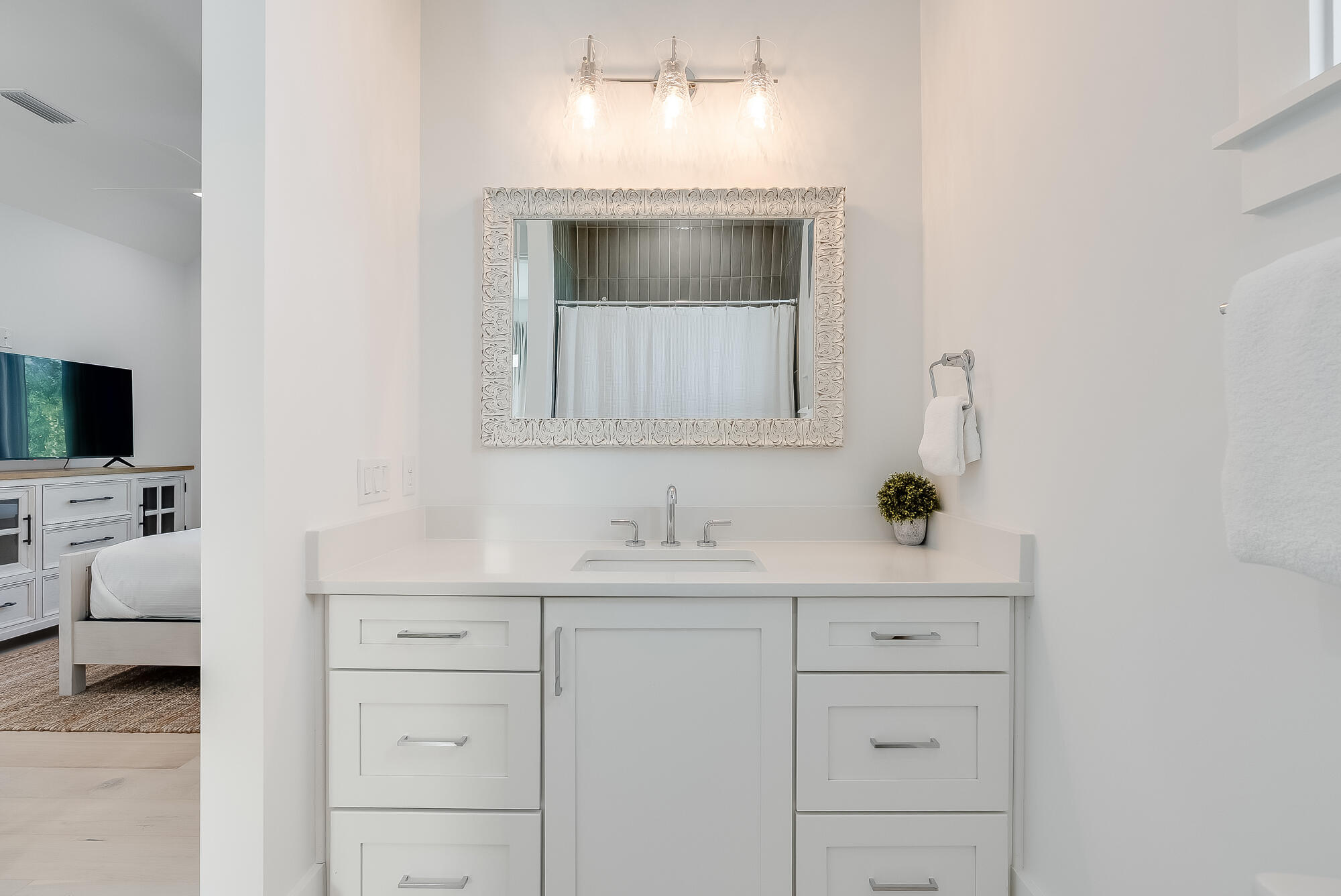 EASTERN LAKE S/D - Residential