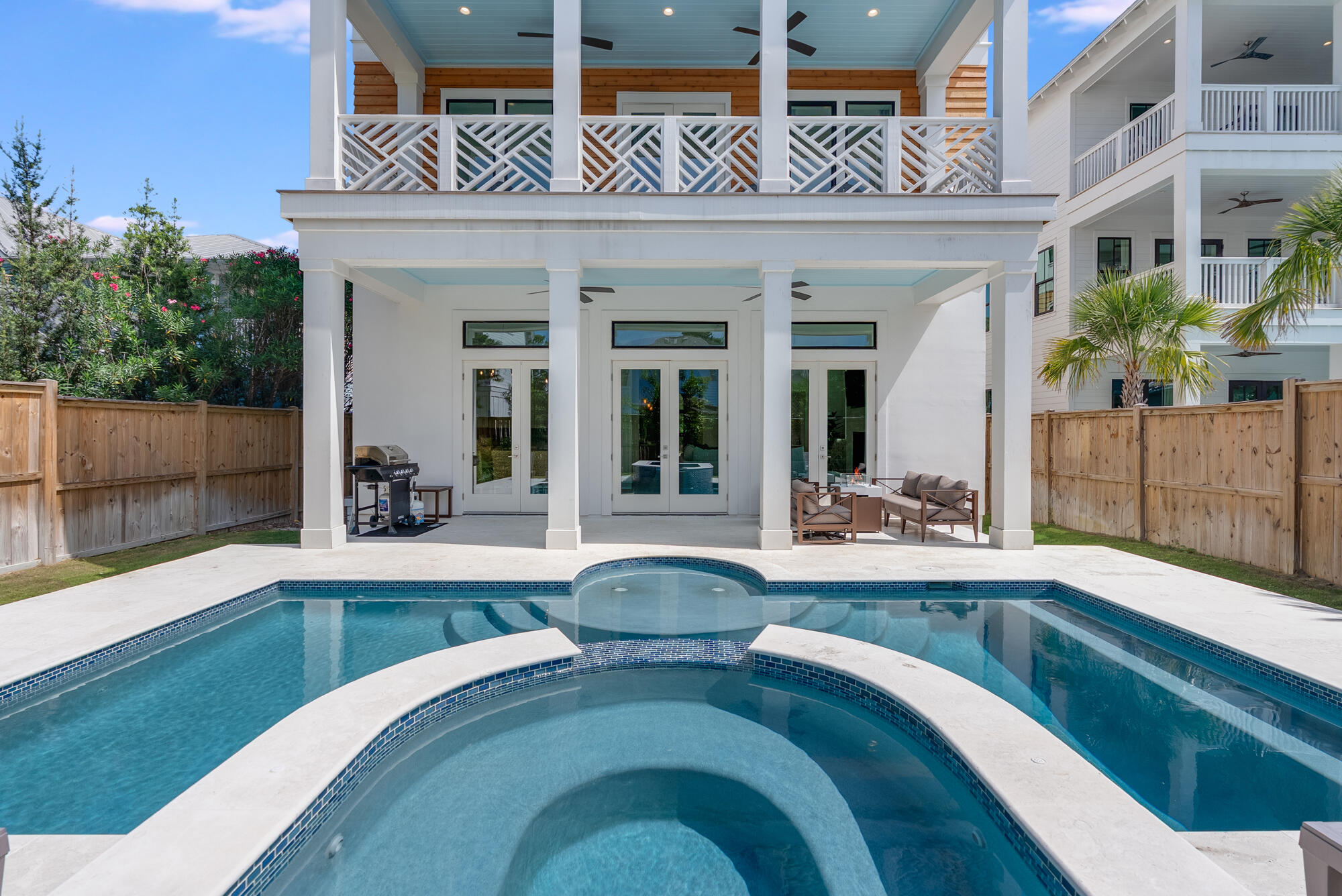 EASTERN LAKE S/D - Residential