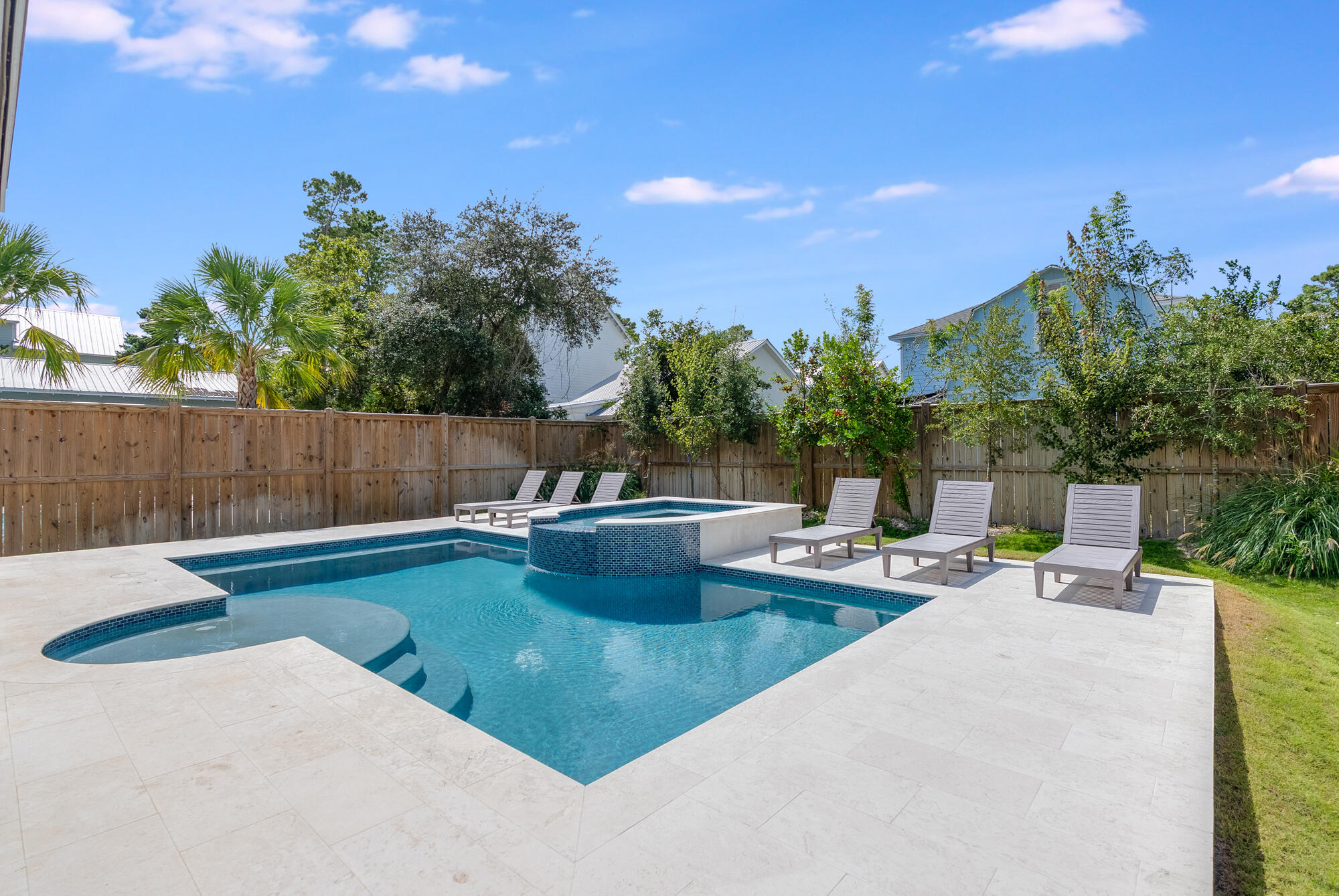 EASTERN LAKE S/D - Residential