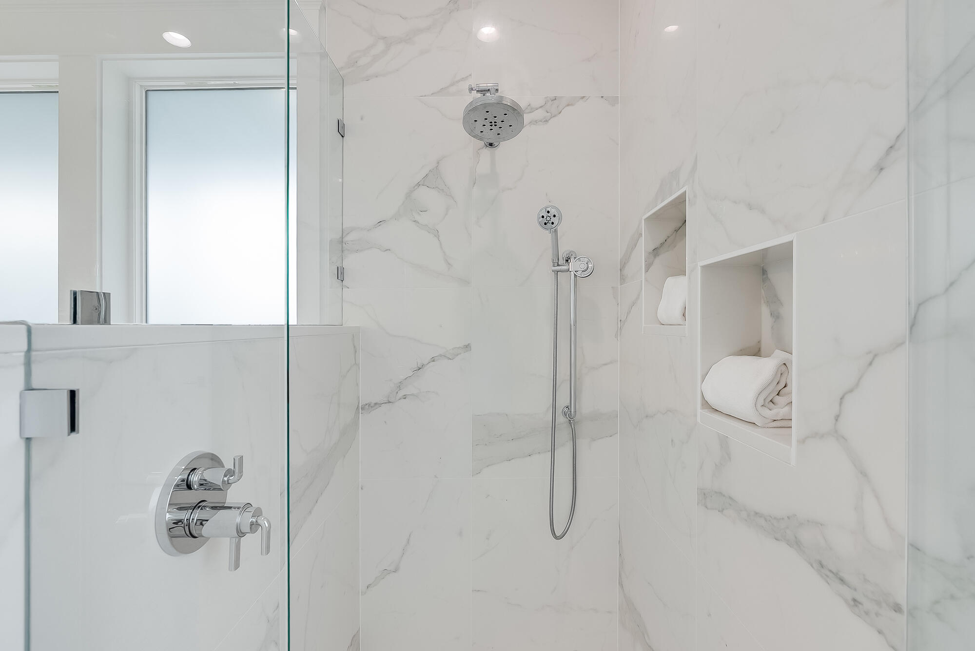 EASTERN LAKE S/D - Residential