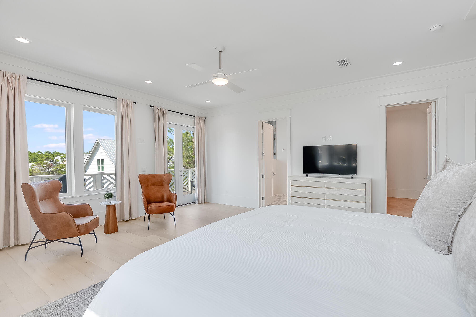 EASTERN LAKE S/D - Residential