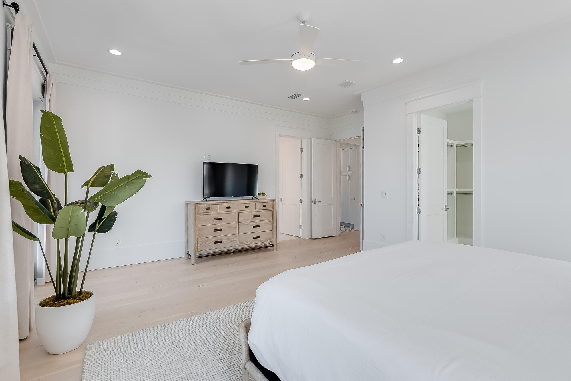 EASTERN LAKE S/D - Residential