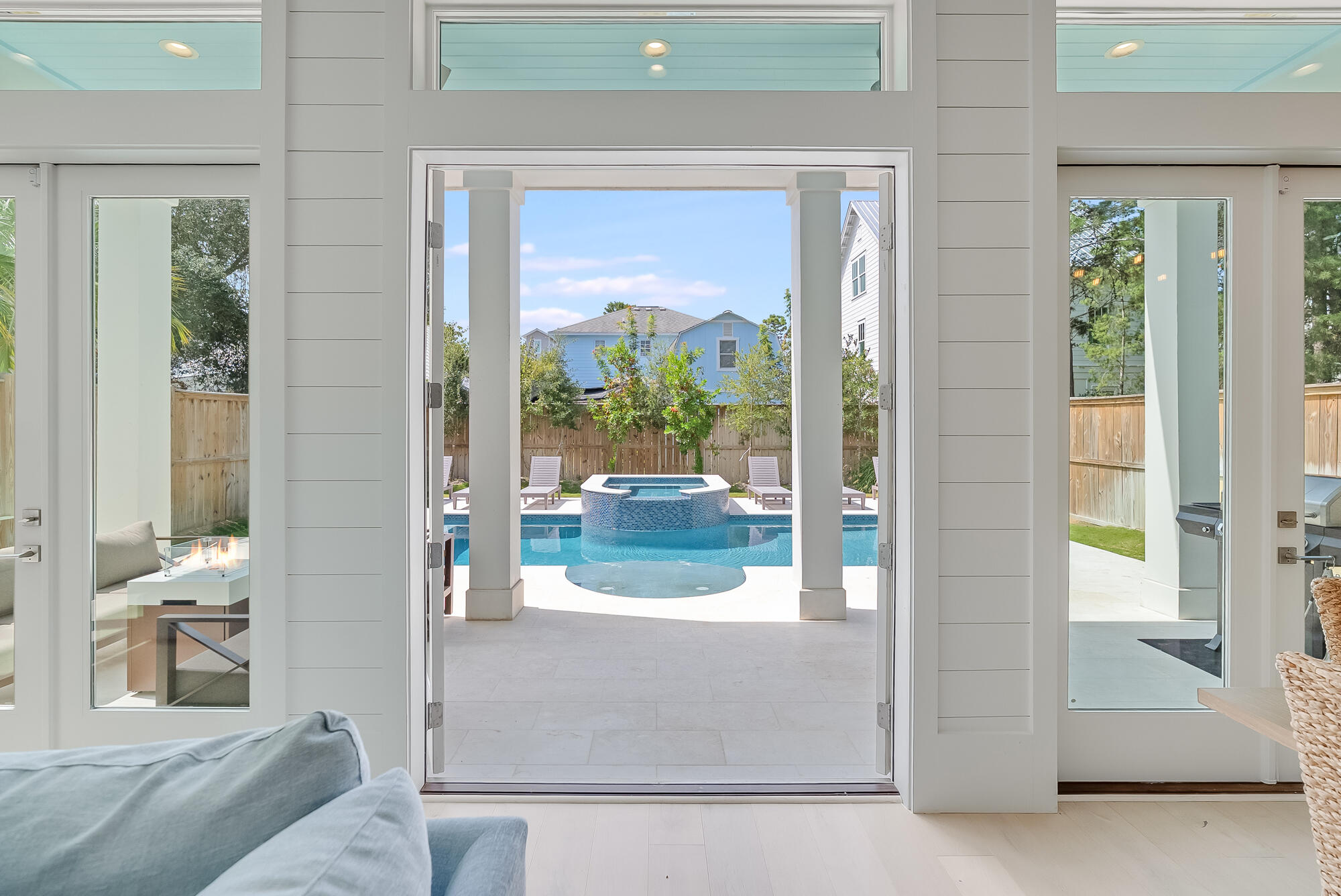 EASTERN LAKE S/D - Residential