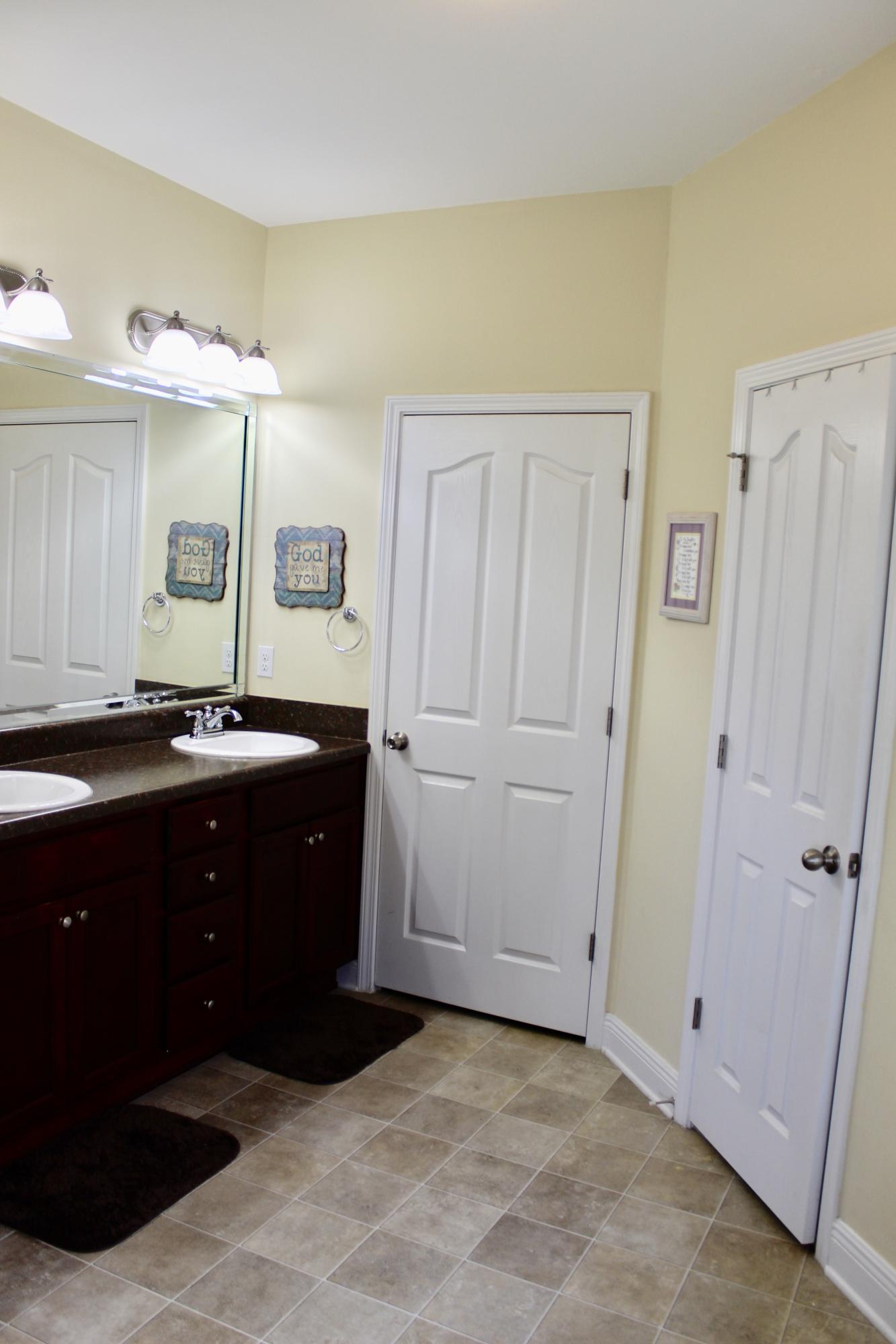 ROLLING RIDGE S/D - Residential