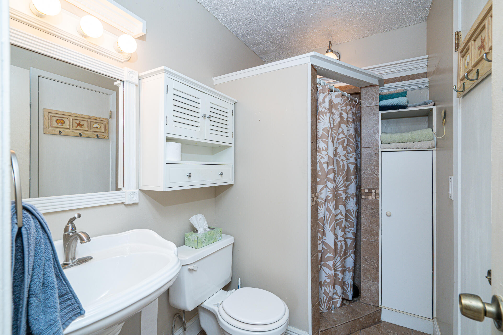 ISLAND GARDENS CONDO - Residential