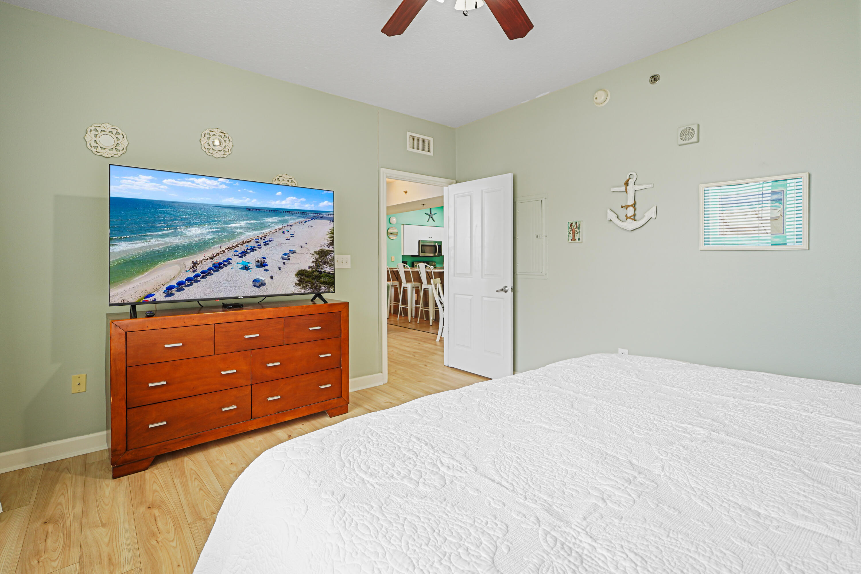 SHORES OF PANAMA - Residential