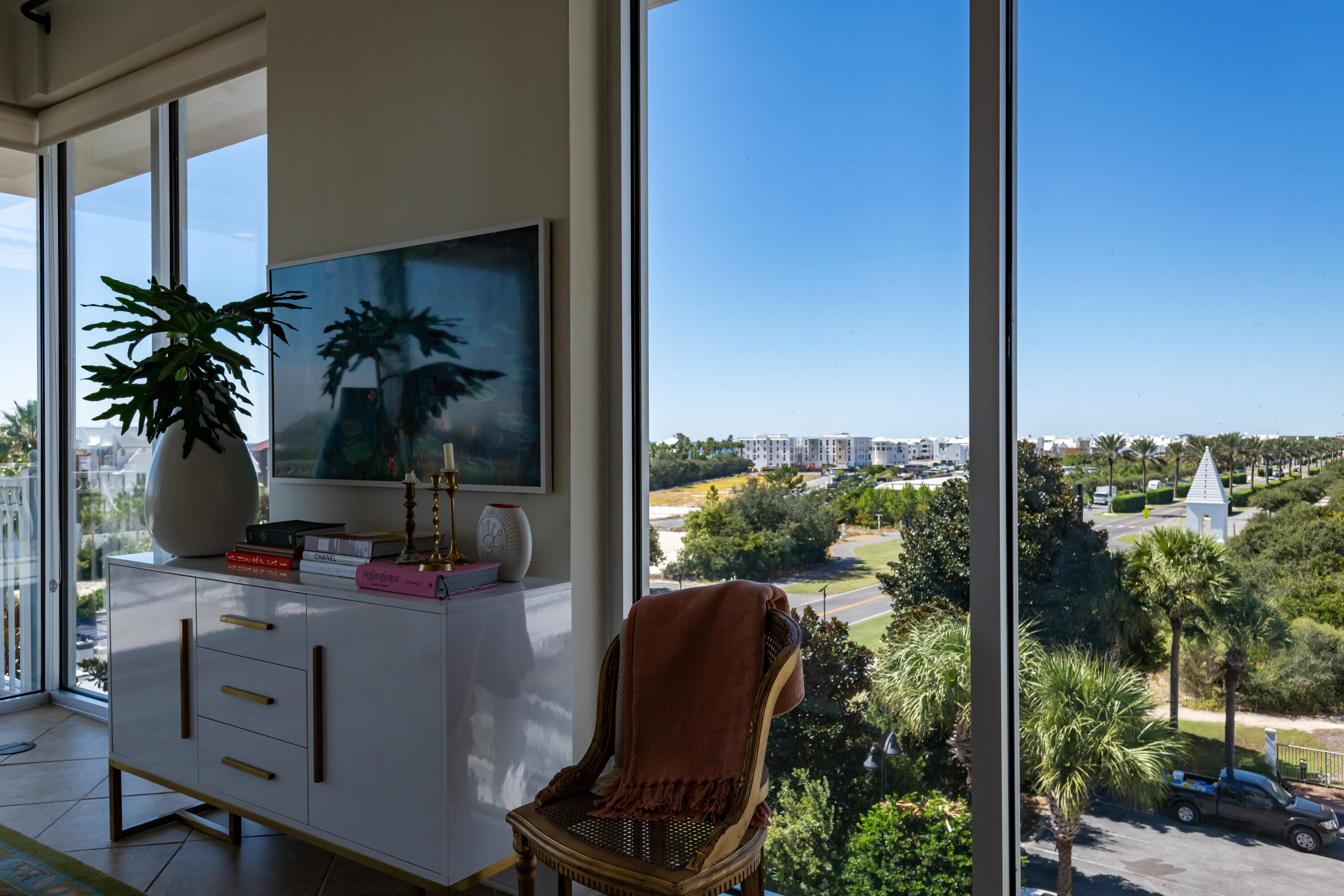 ALEXANDER AT PALM COURT - Residential
