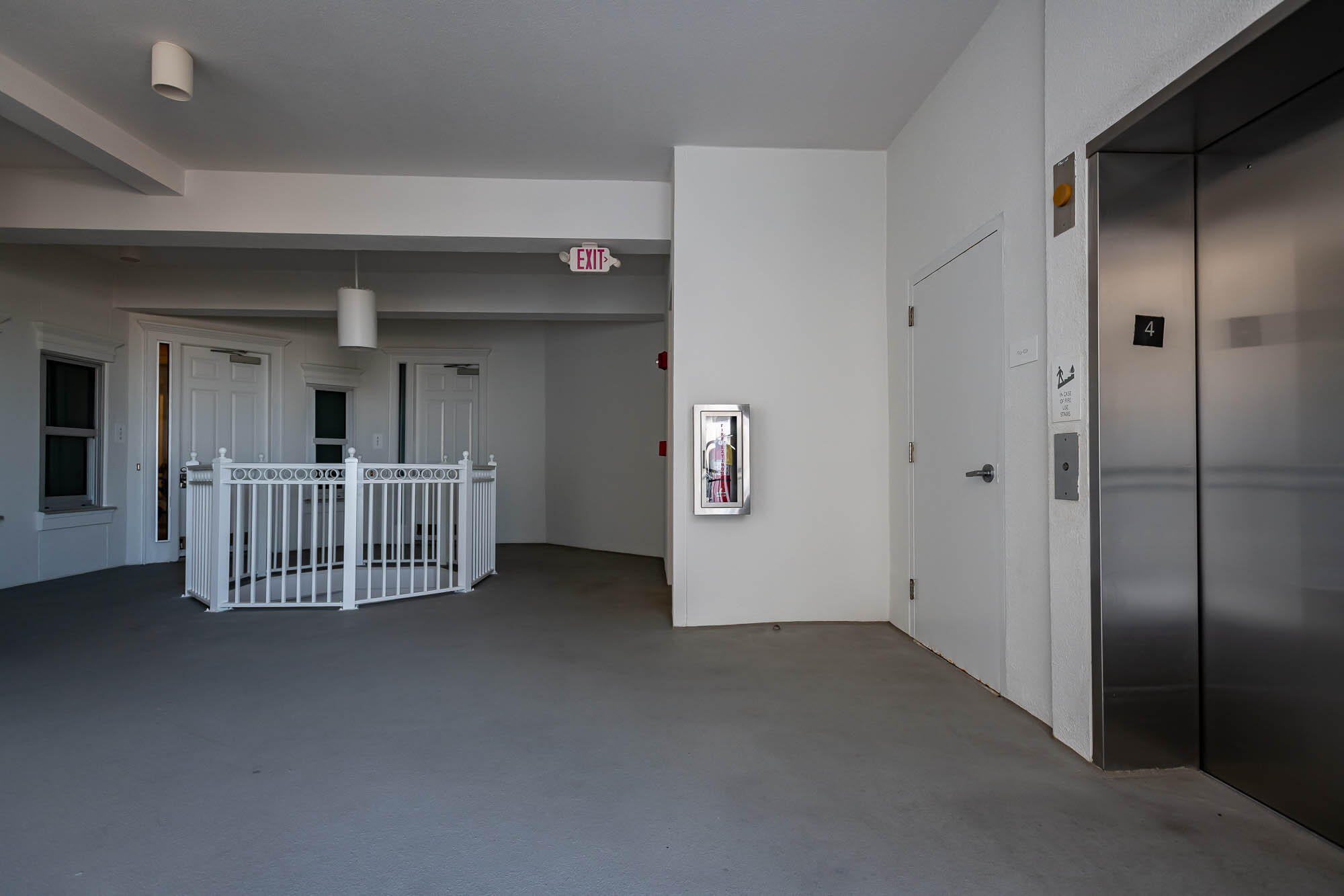 ALEXANDER AT PALM COURT - Residential