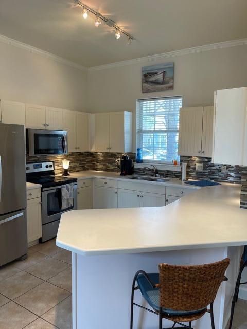 CRYSTAL COVE - Residential