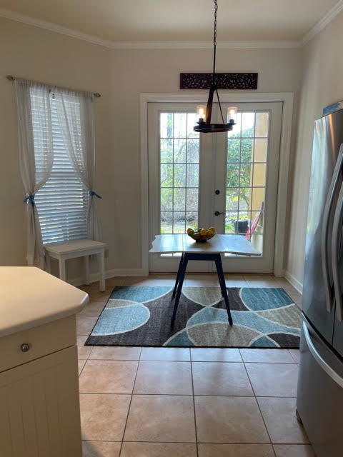 CRYSTAL COVE - Residential