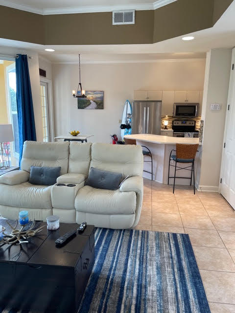 CRYSTAL COVE - Residential