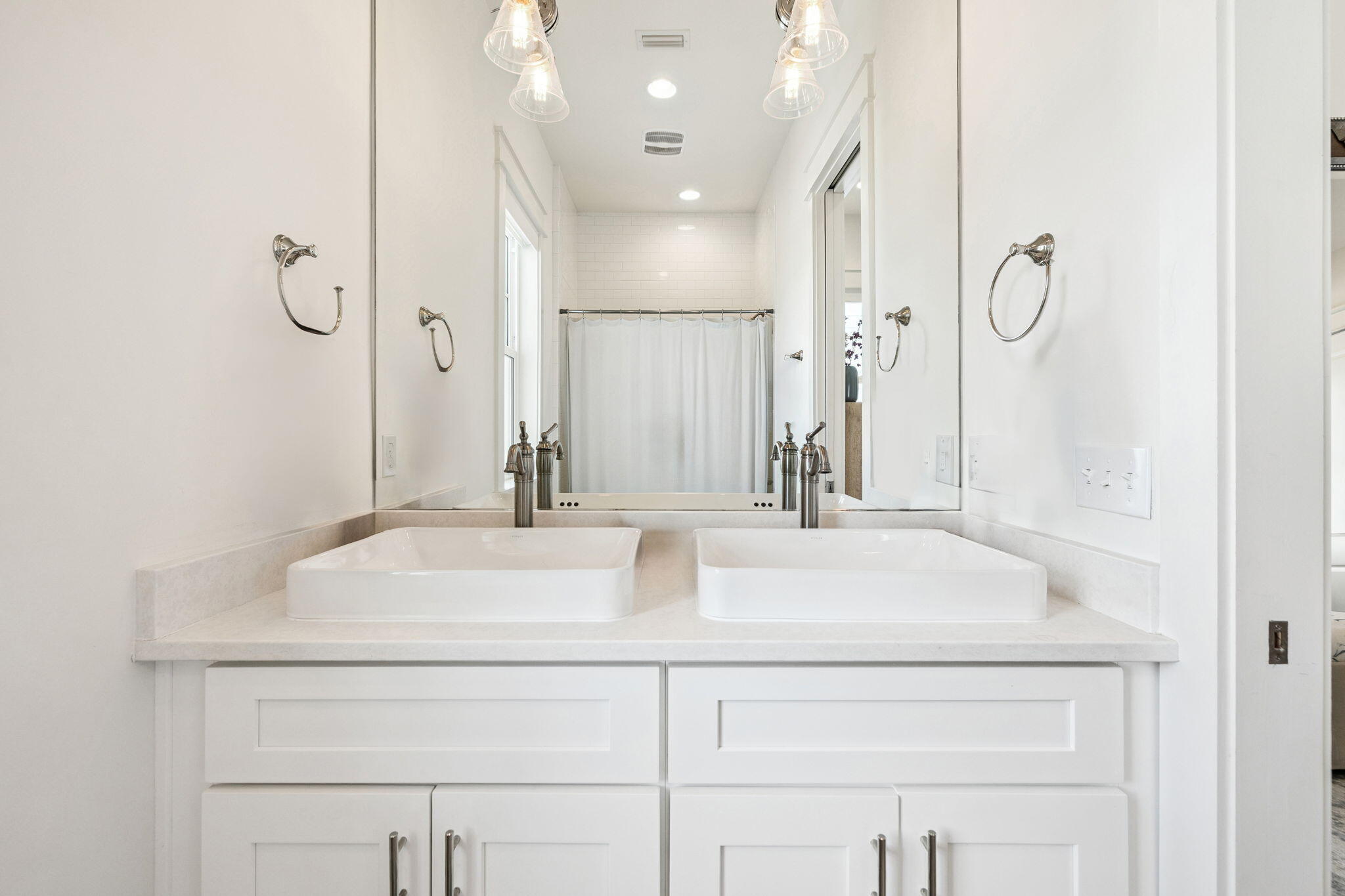 LAKESIDE AT BLUE MOUNTAIN BEACH - Residential