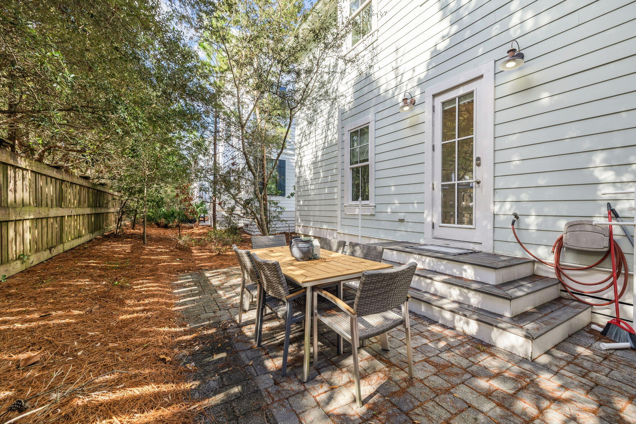 LAKESIDE AT BLUE MOUNTAIN BEACH - Residential