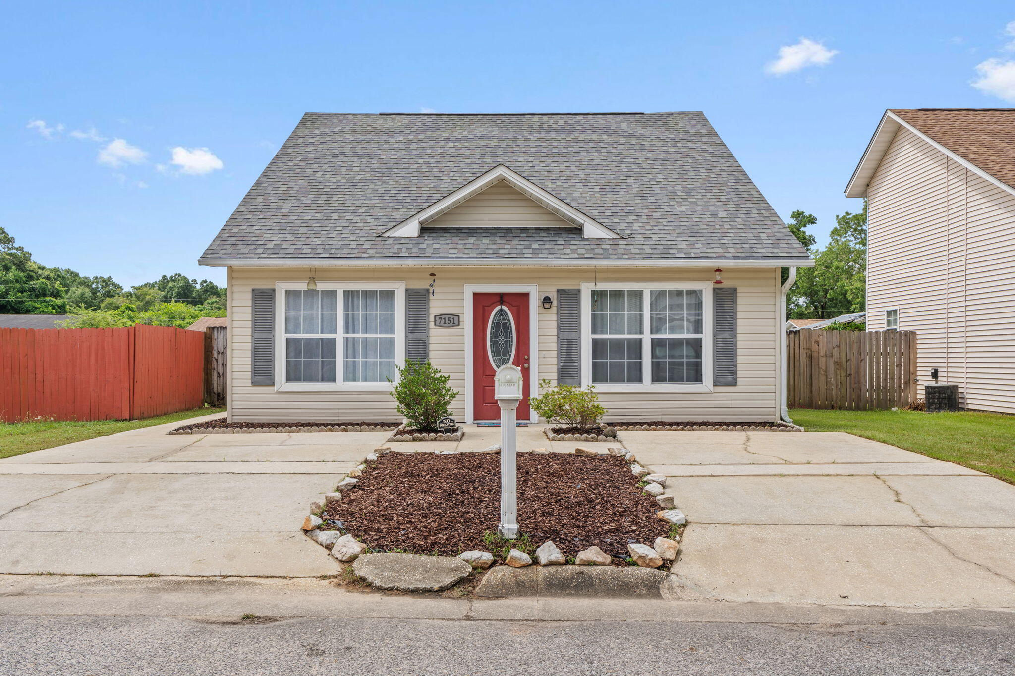 HEATHER OAKS - Residential