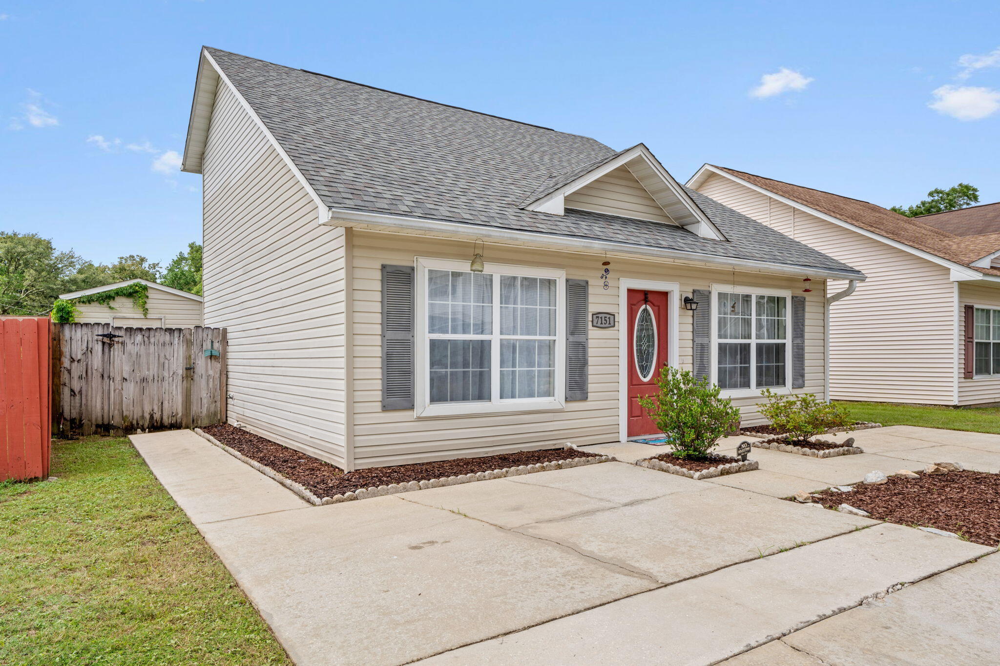 HEATHER OAKS - Residential