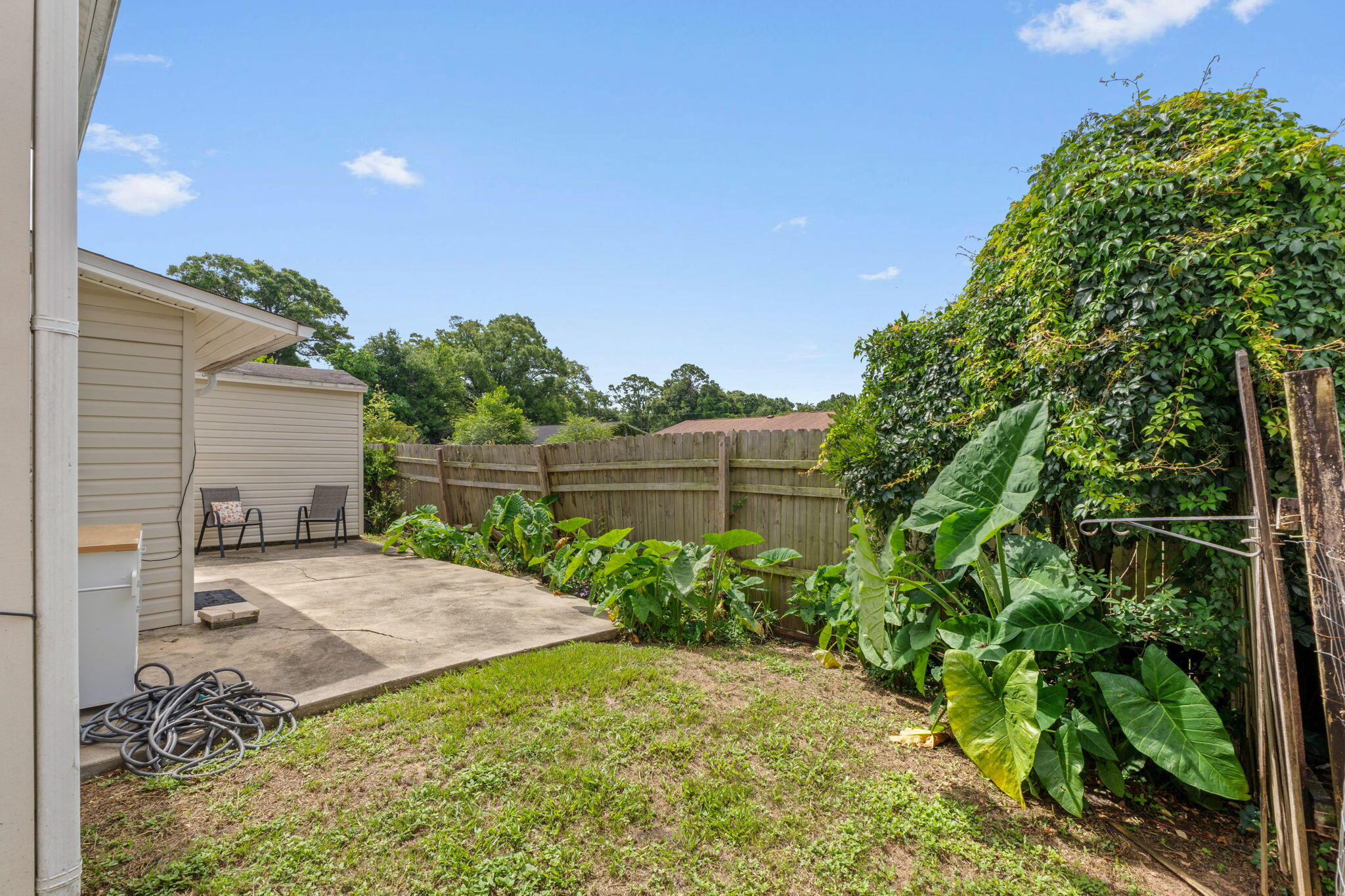 HEATHER OAKS - Residential