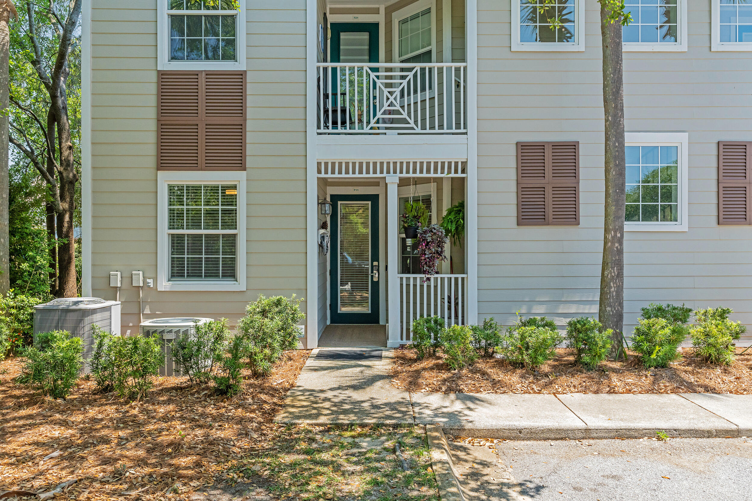 VILLAGE AT BLUE MOUNTAIN BEACH - Residential