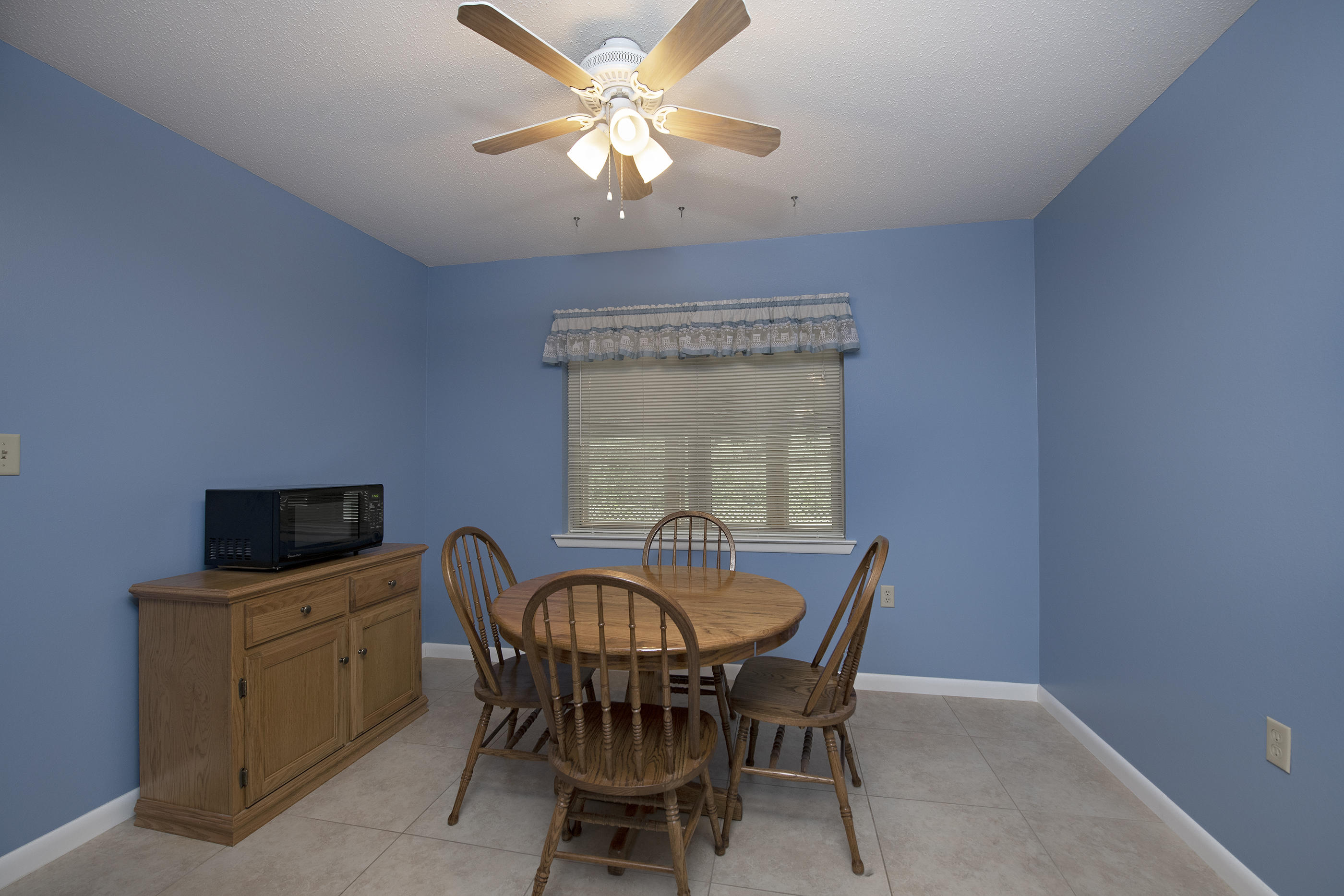 LAKE LORRAINE ESTATES 2 - Residential