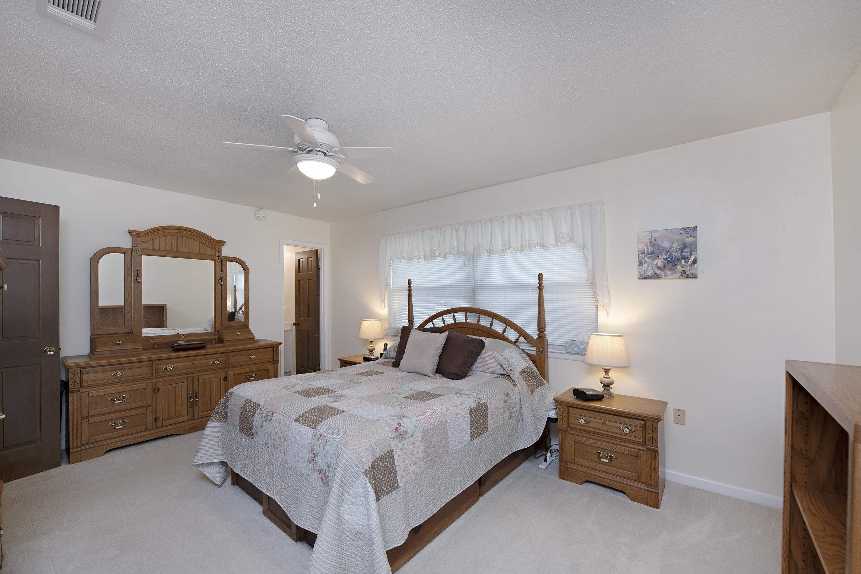 LAKE LORRAINE ESTATES 2 - Residential