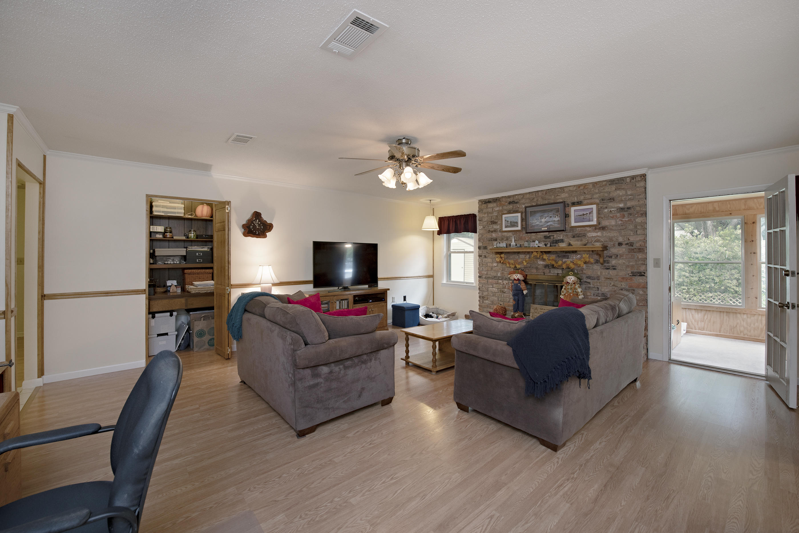 LAKE LORRAINE ESTATES 2 - Residential