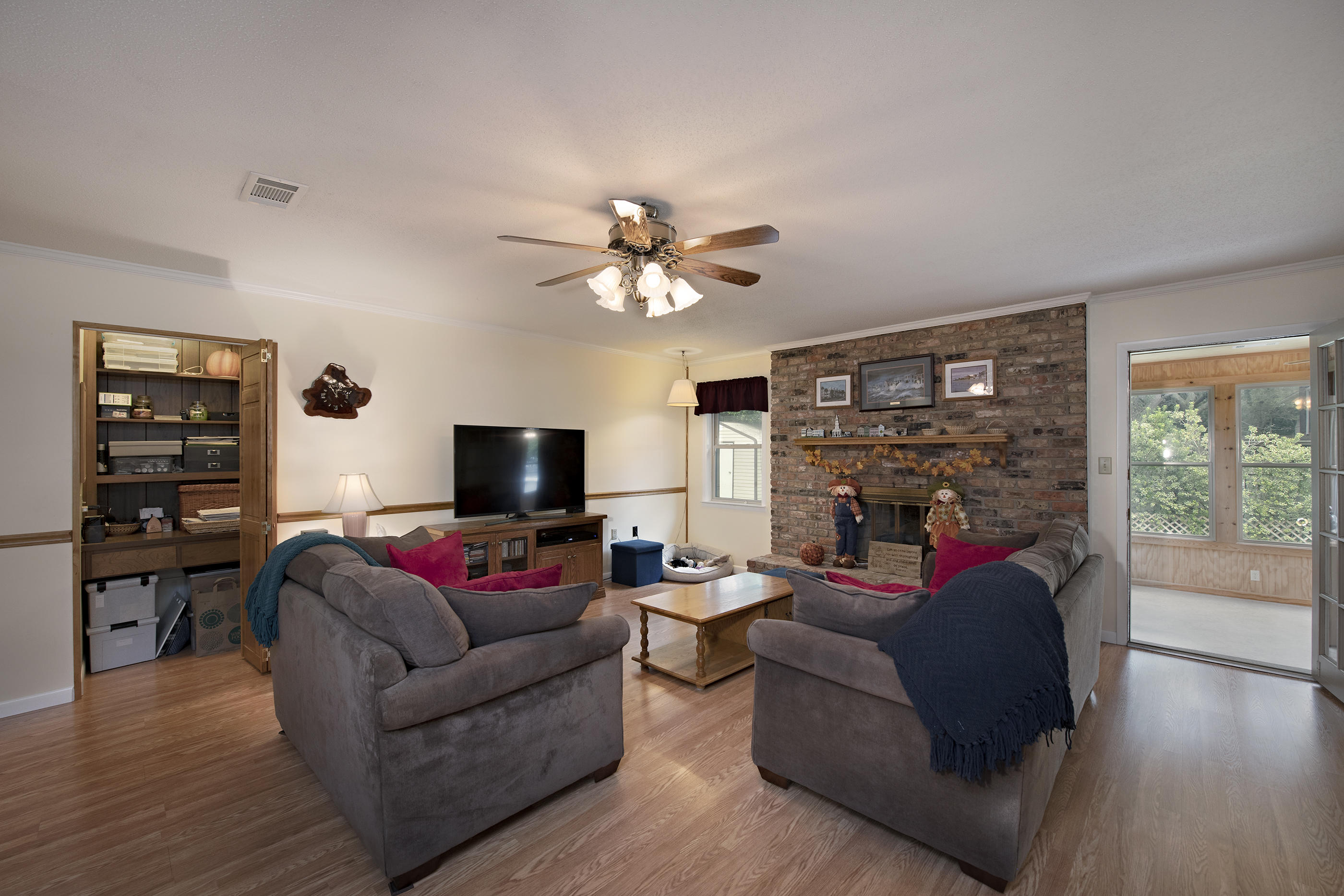 LAKE LORRAINE ESTATES 2 - Residential